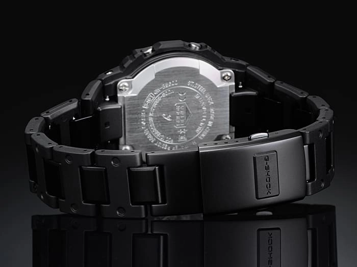 Advanced G-Shock 5600 Men's Watch with Bluetooth Connectivity and Tough Solar Power GWB5600BC-1B
