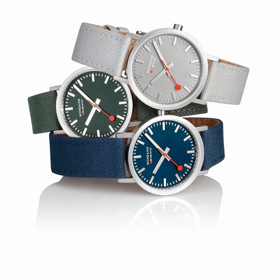 Classic, Brushed Steel, 36 mm, Forest Green Watch
