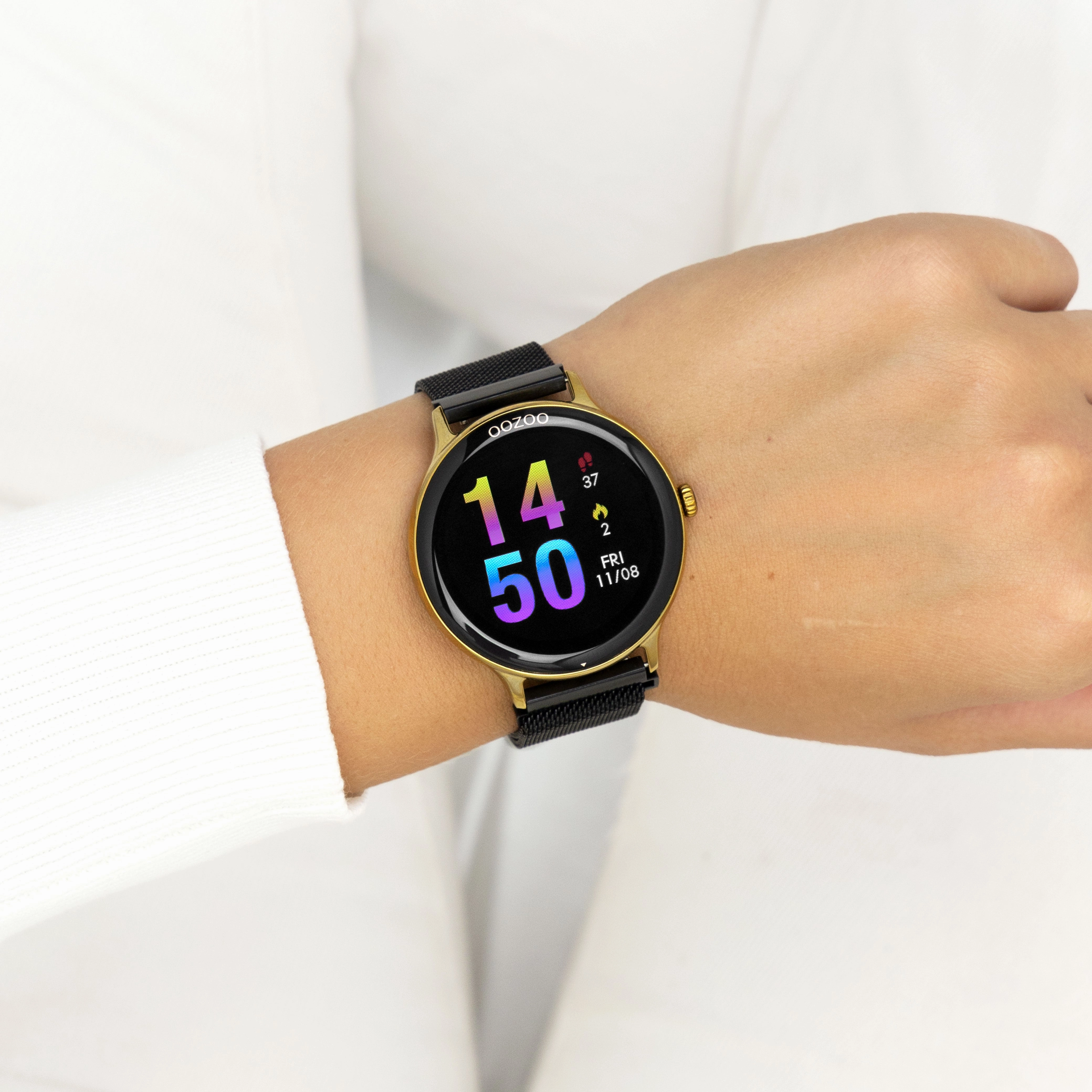 Gold coloured OOZOO smartwatch with black metal mesh bracelet - Q00137