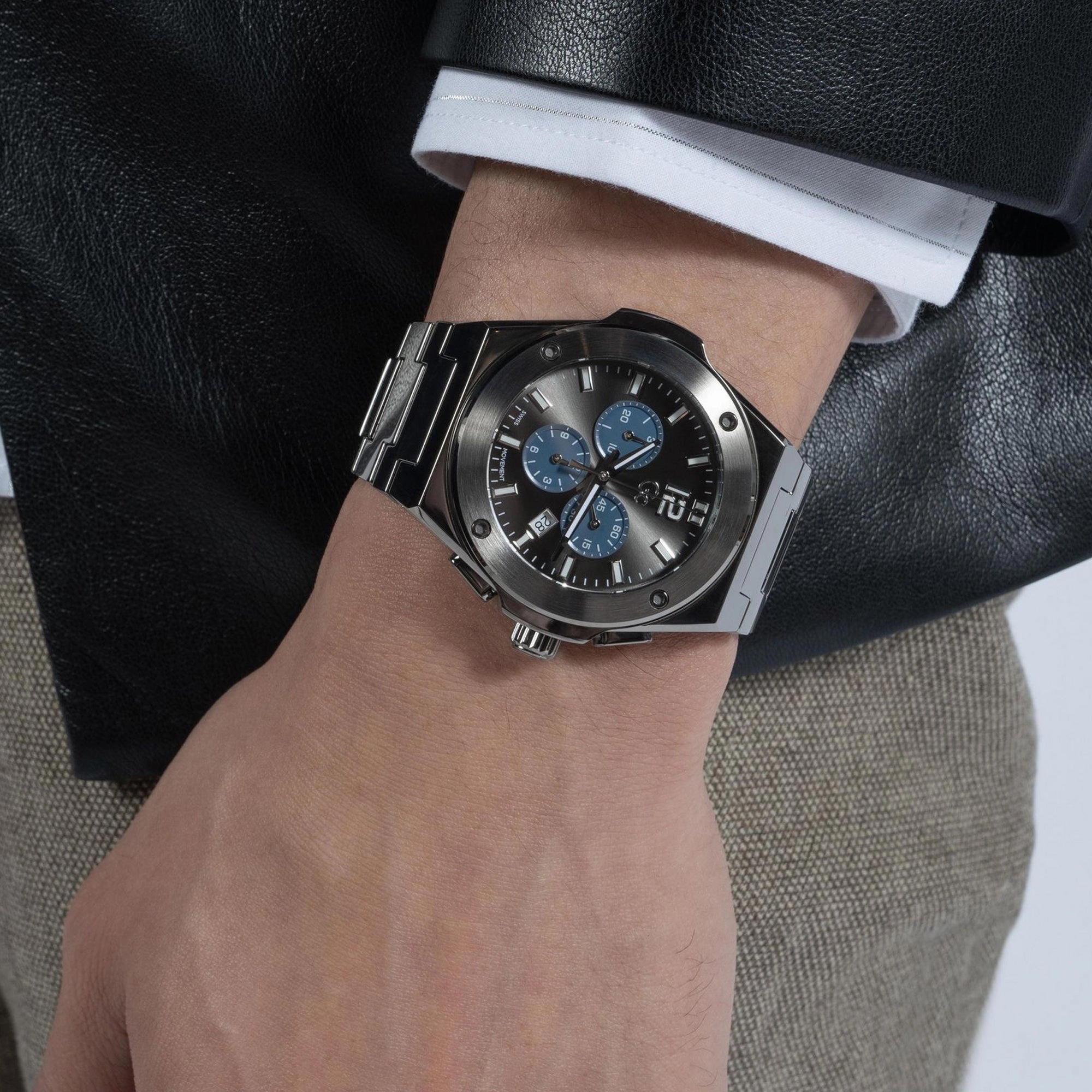 Idol Men's Grey Chronograph Stainless Steel Watch Z33003G5MF