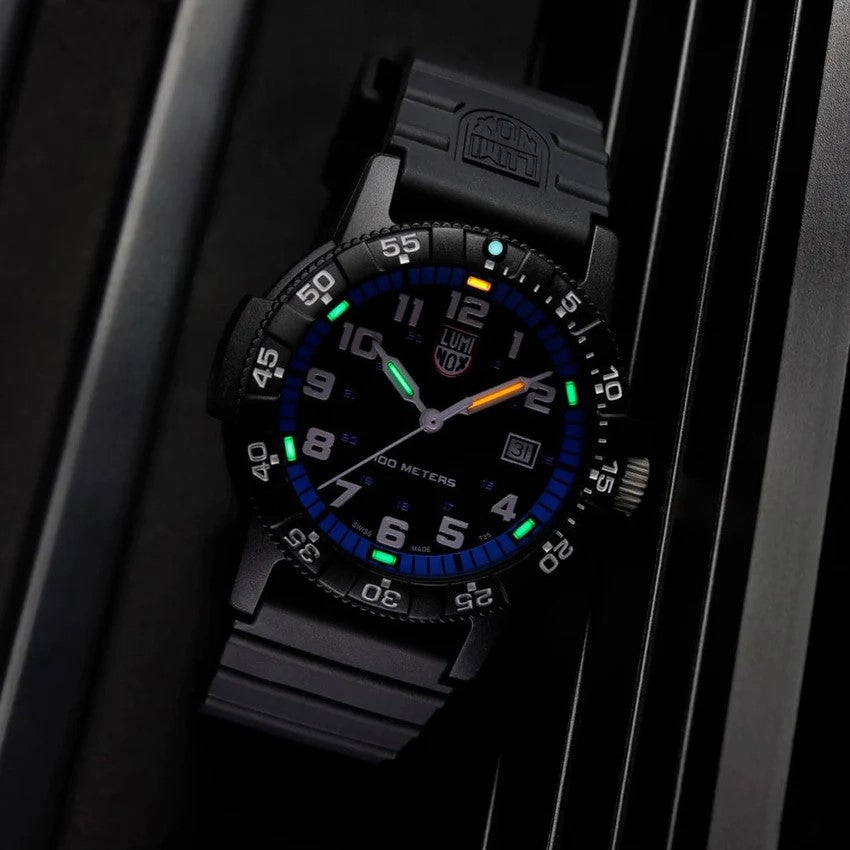 Leatherback Sea Turtle Giant Outdoor Watch, 44 mm