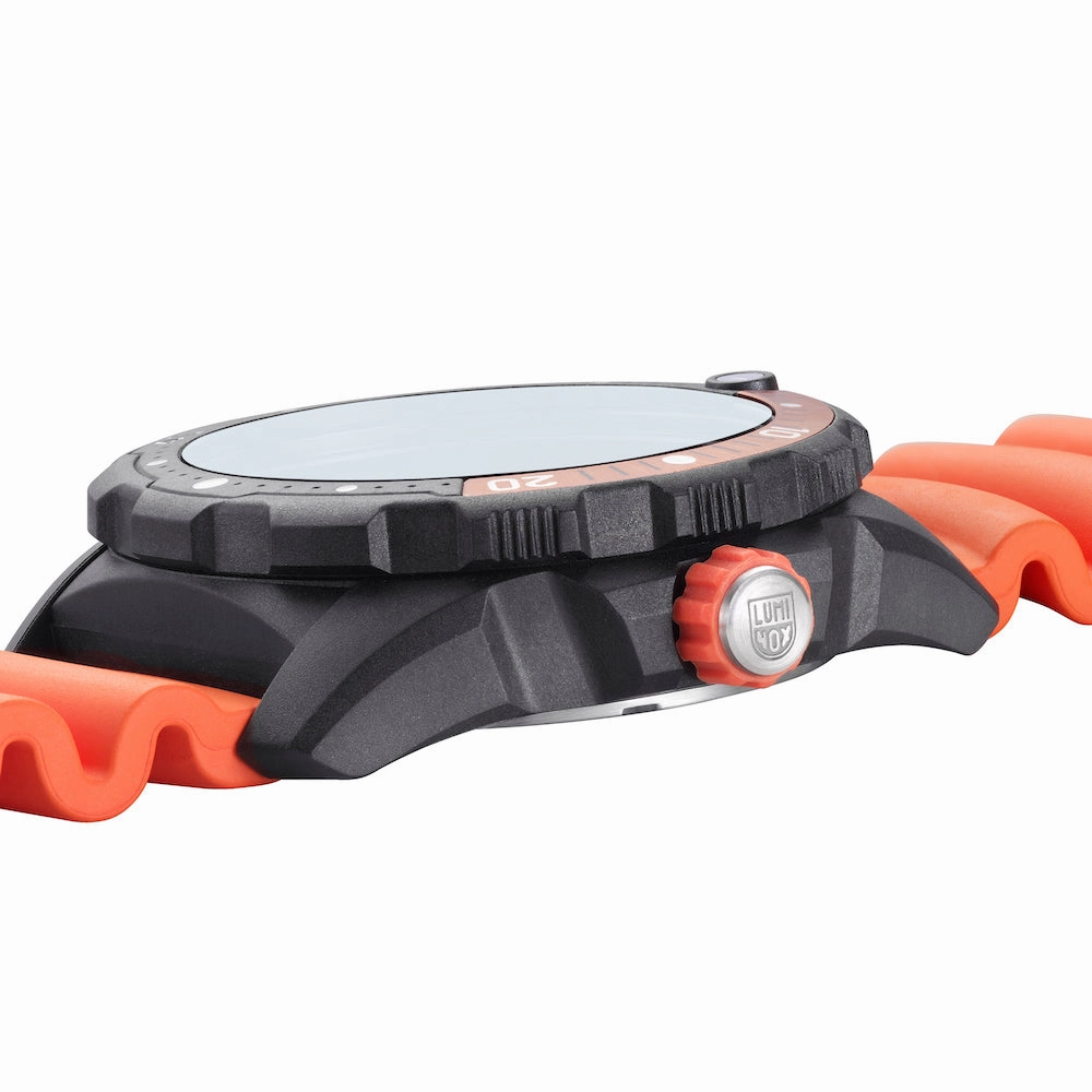 Luminox Bear Grylls Survival Never Give Up Watch