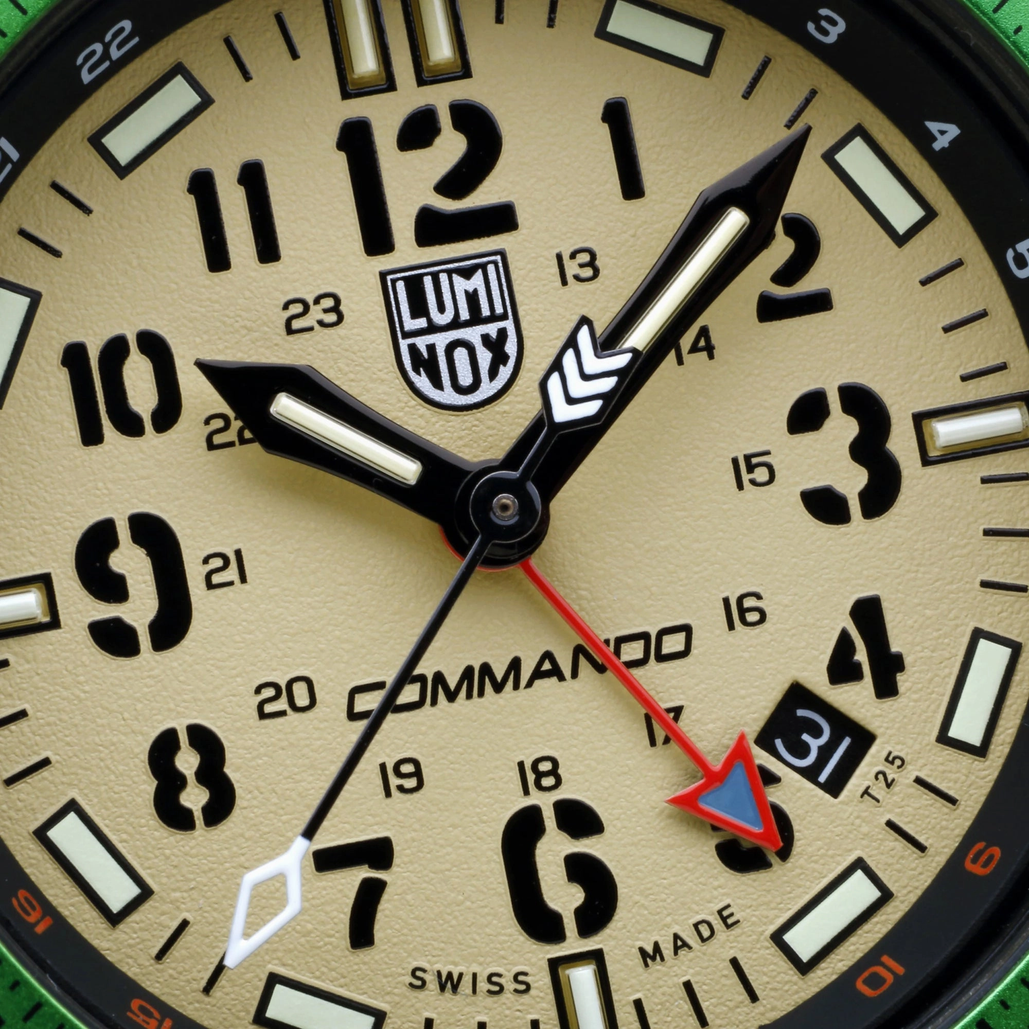 Luminox Land Commando Raider 3320 Series Green Watch