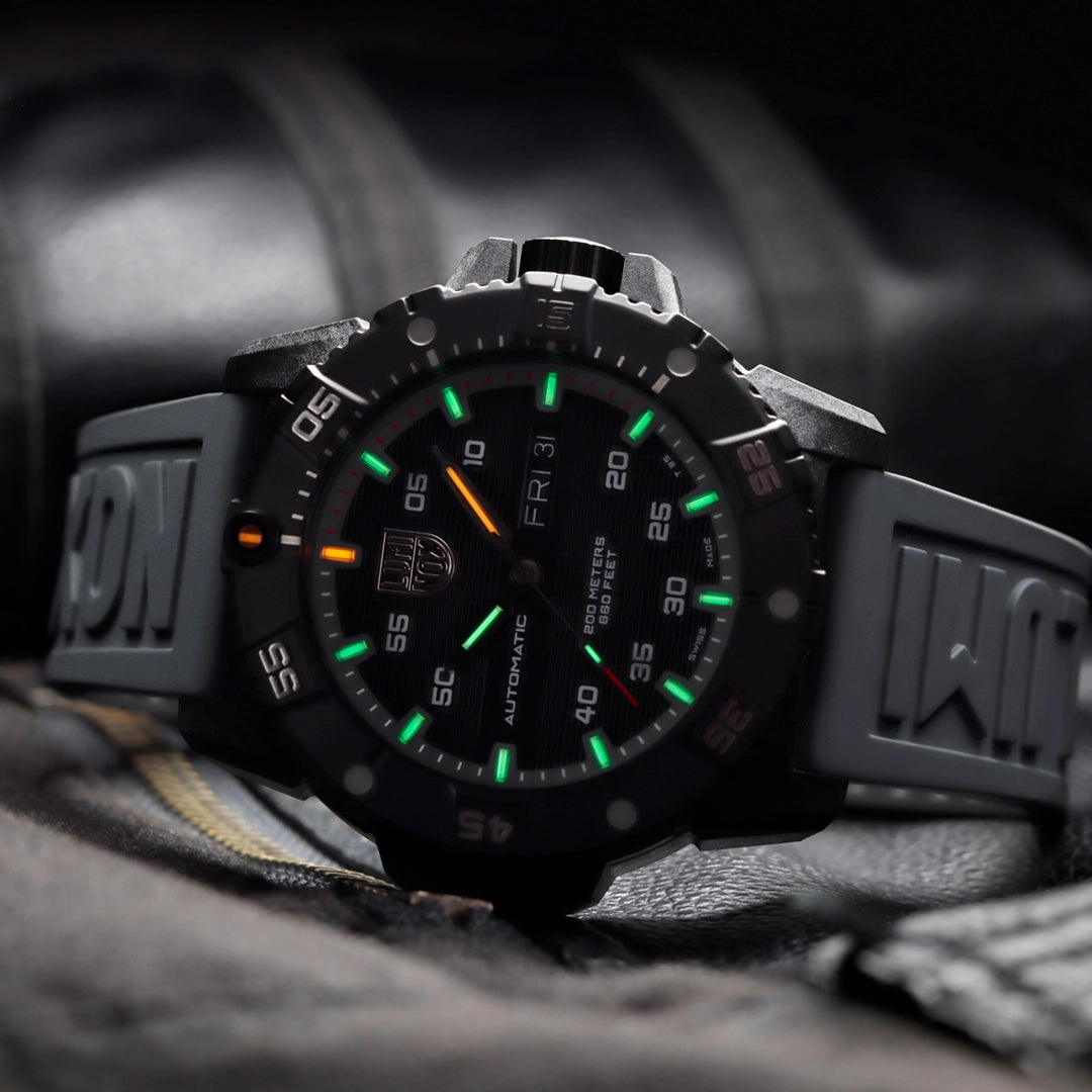 Luminox Master Carbon SEAL Automatic 45mm Military Dive Watch XS.3862