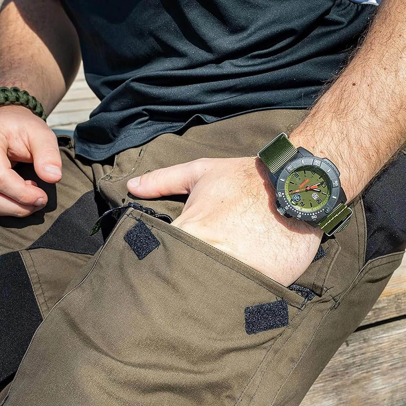 Luminox Men's Quartz Watch - Navy Seal 3600 Series Green Dial Strap Dive | 3617