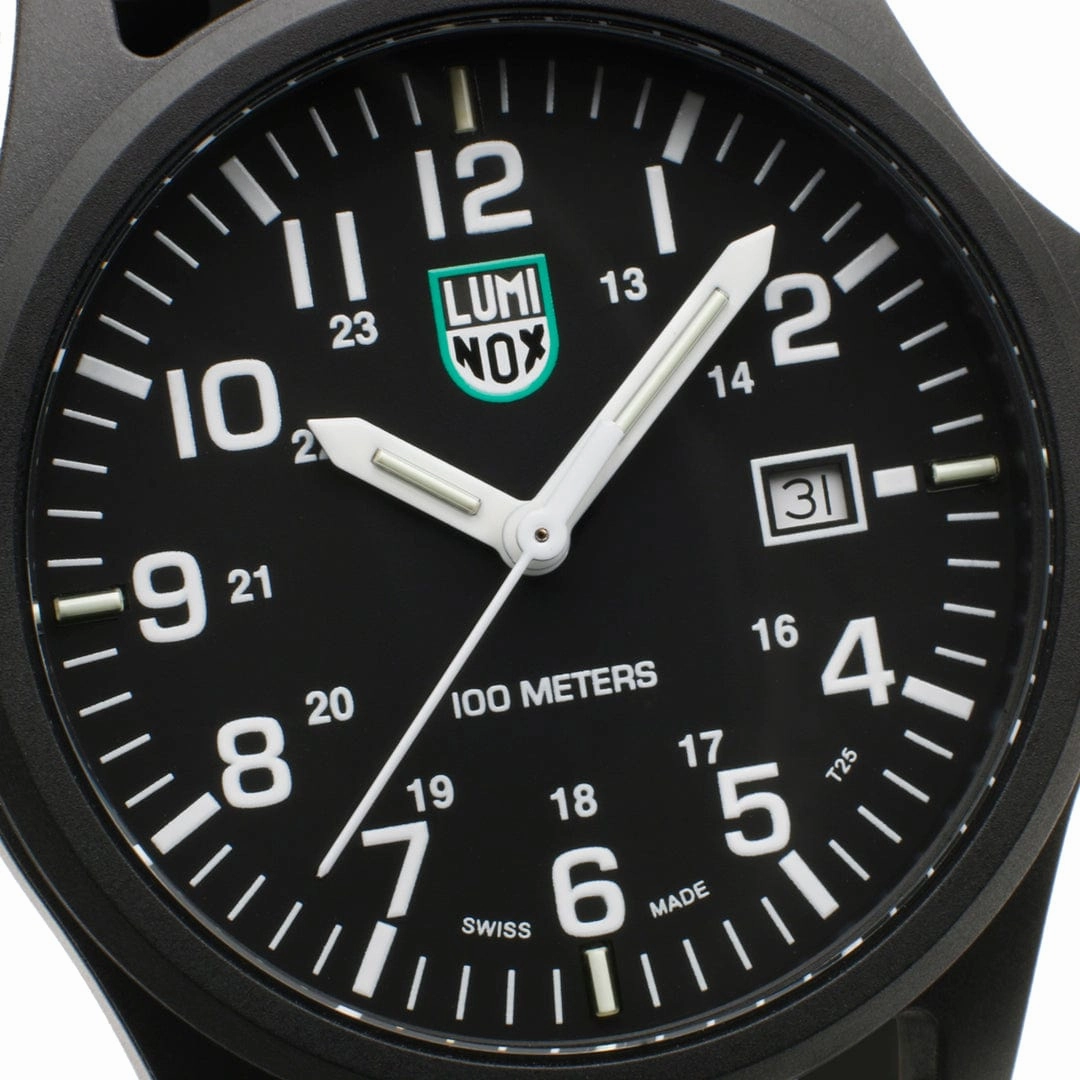 Luminox Patagonia Carbonox Black Dial Black Rubber Strap Watch X2.2401