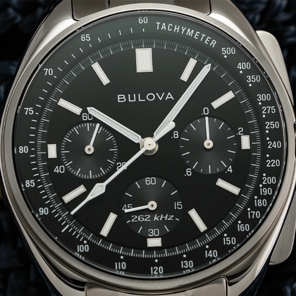 Lunar Pilot 43mm - Black on Bracelet