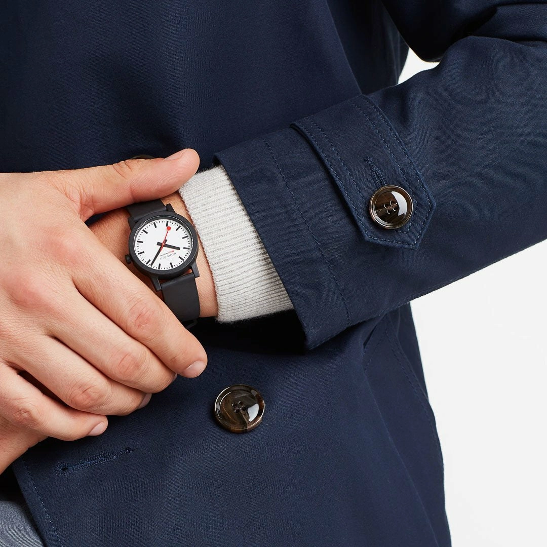MONDAINE OFFICIAL SWISS RAILWAYS ESSENCE WATCH