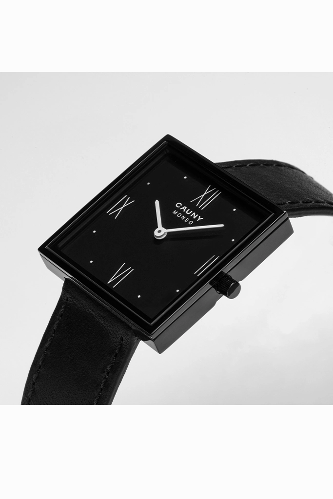 Moneo Black