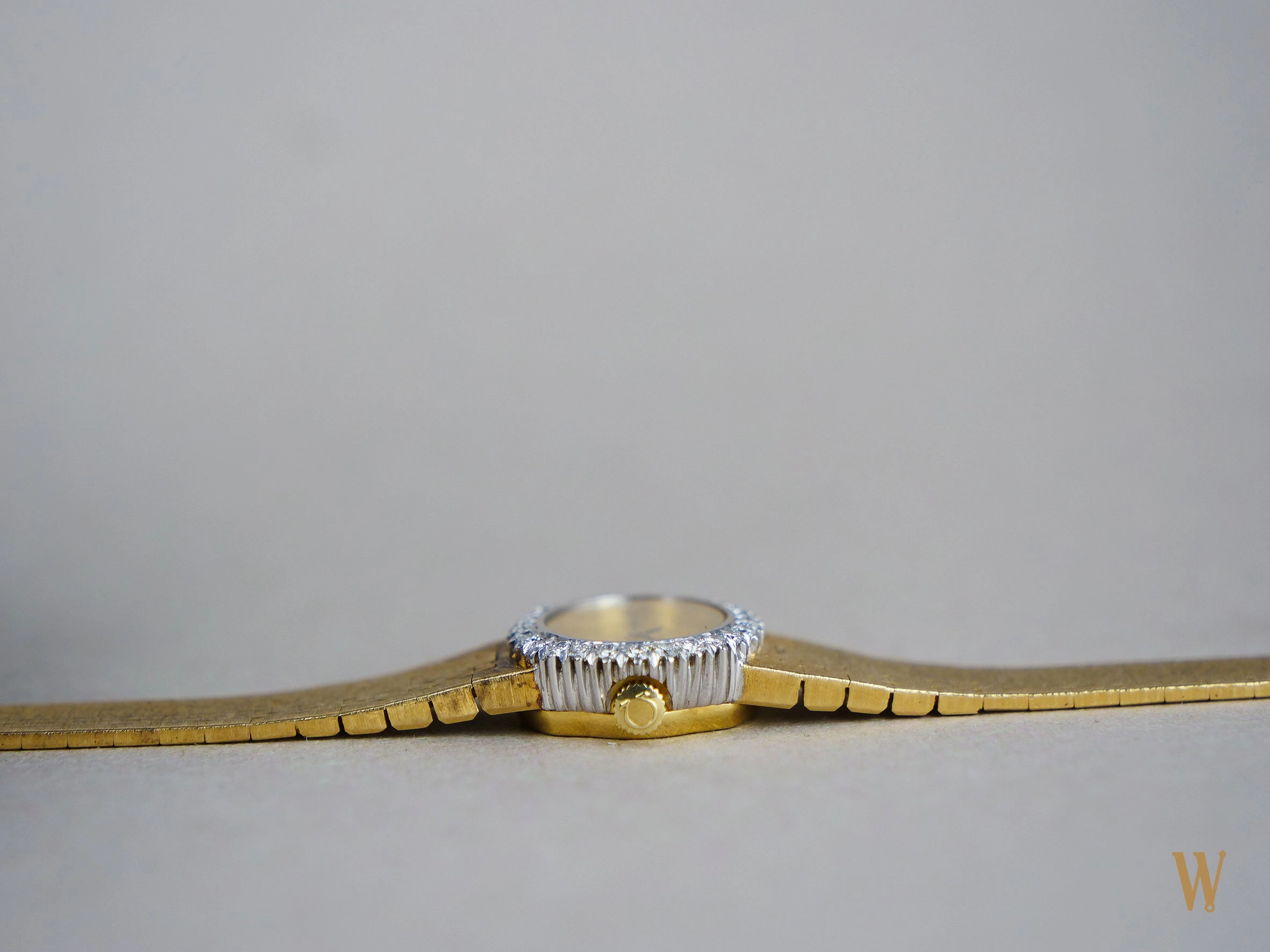 Omega 18ct Gold and Diamond Ladies Dress Watch NOS