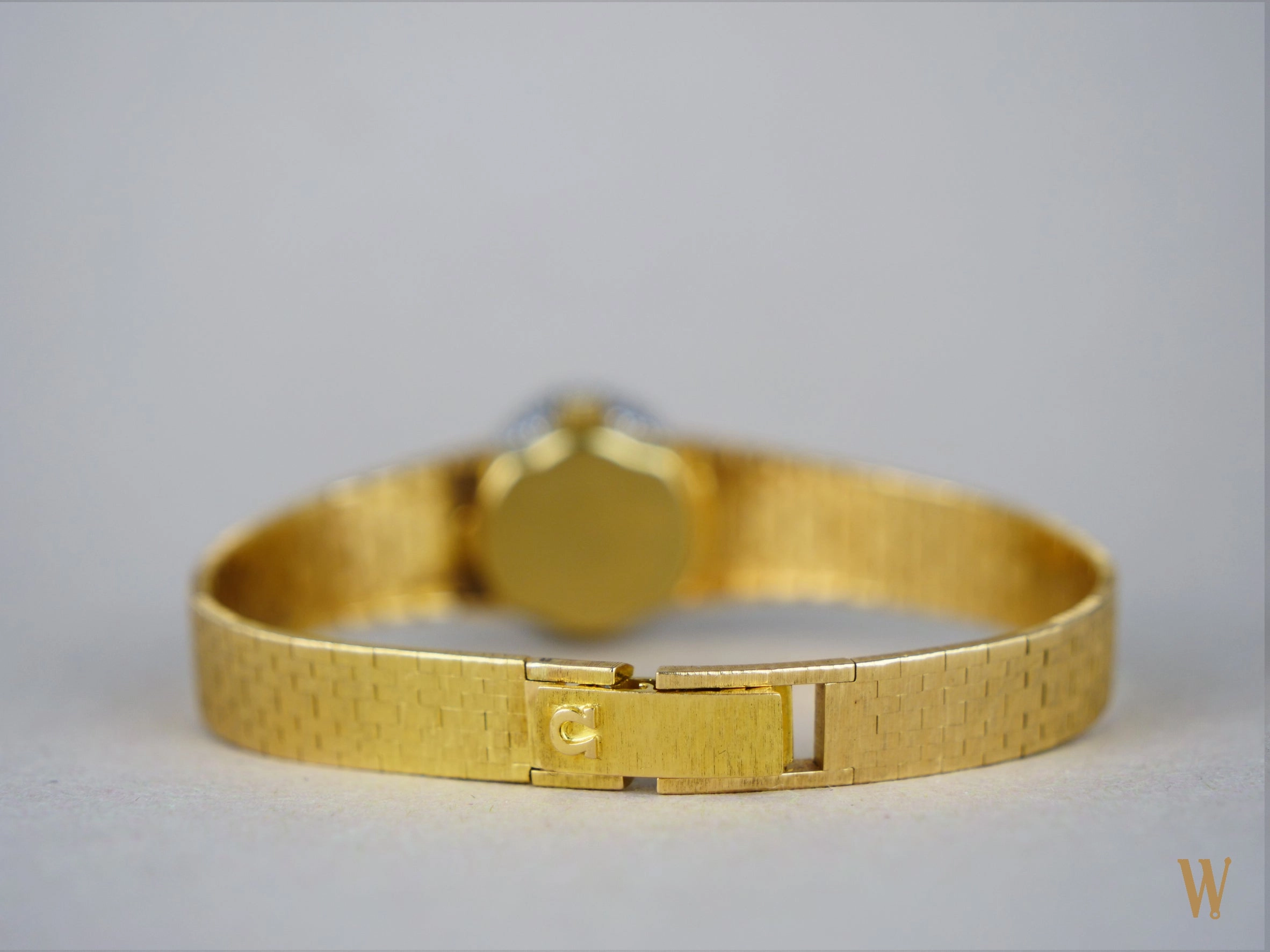 Omega 18ct Gold and Diamond Ladies Dress Watch NOS
