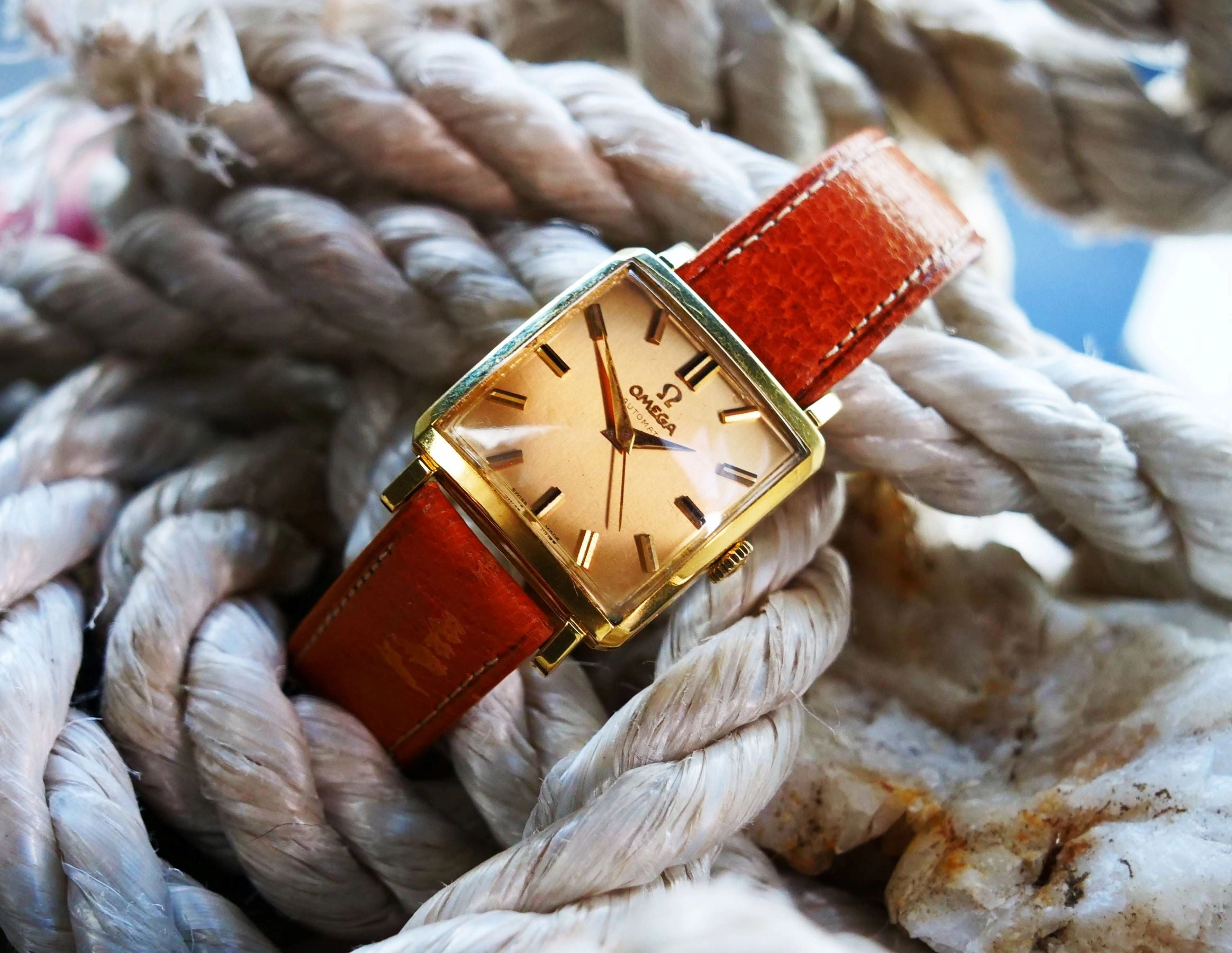 Omega 18ct Gold vintage dress watch