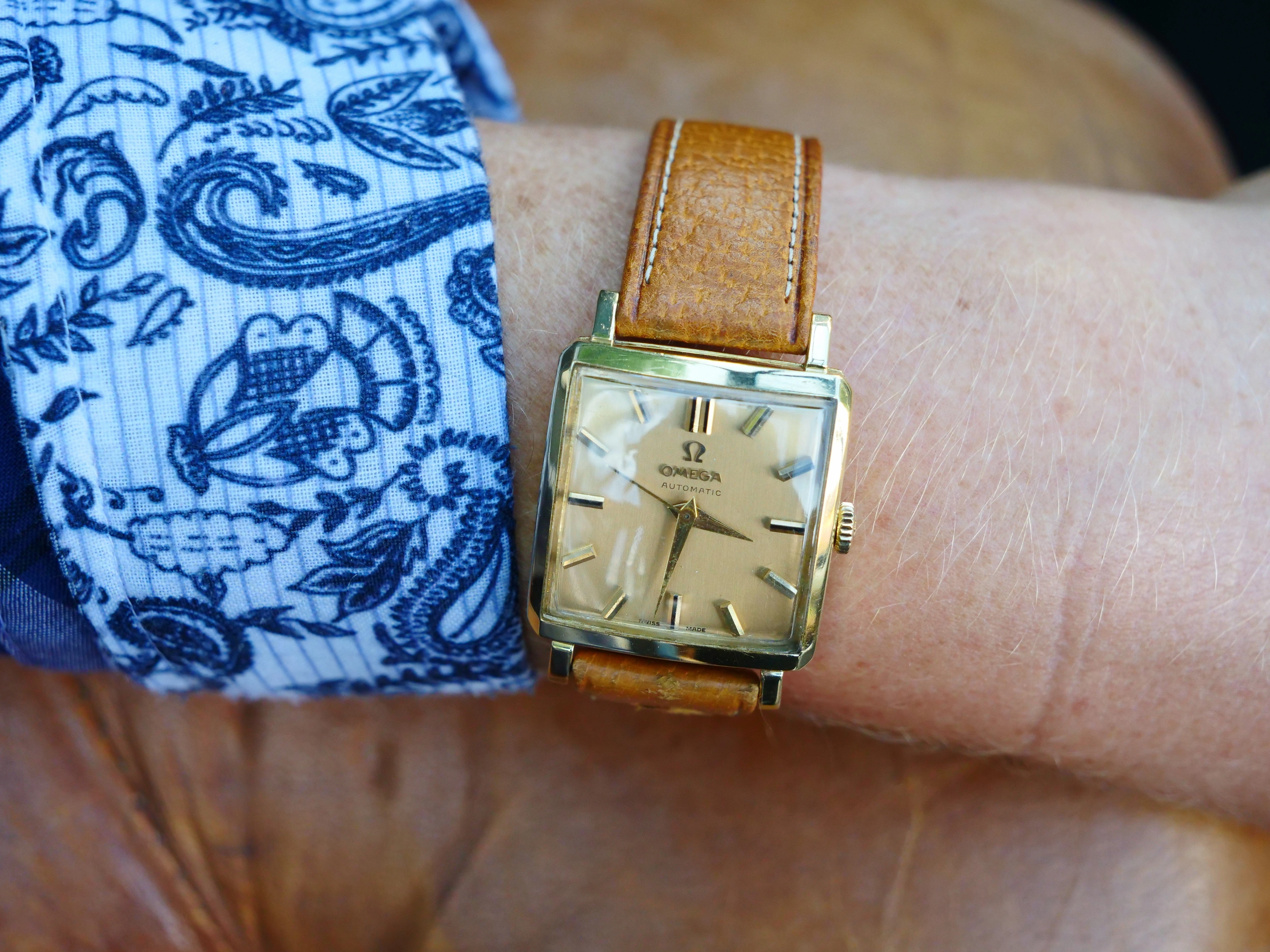 Omega 18ct Gold vintage dress watch