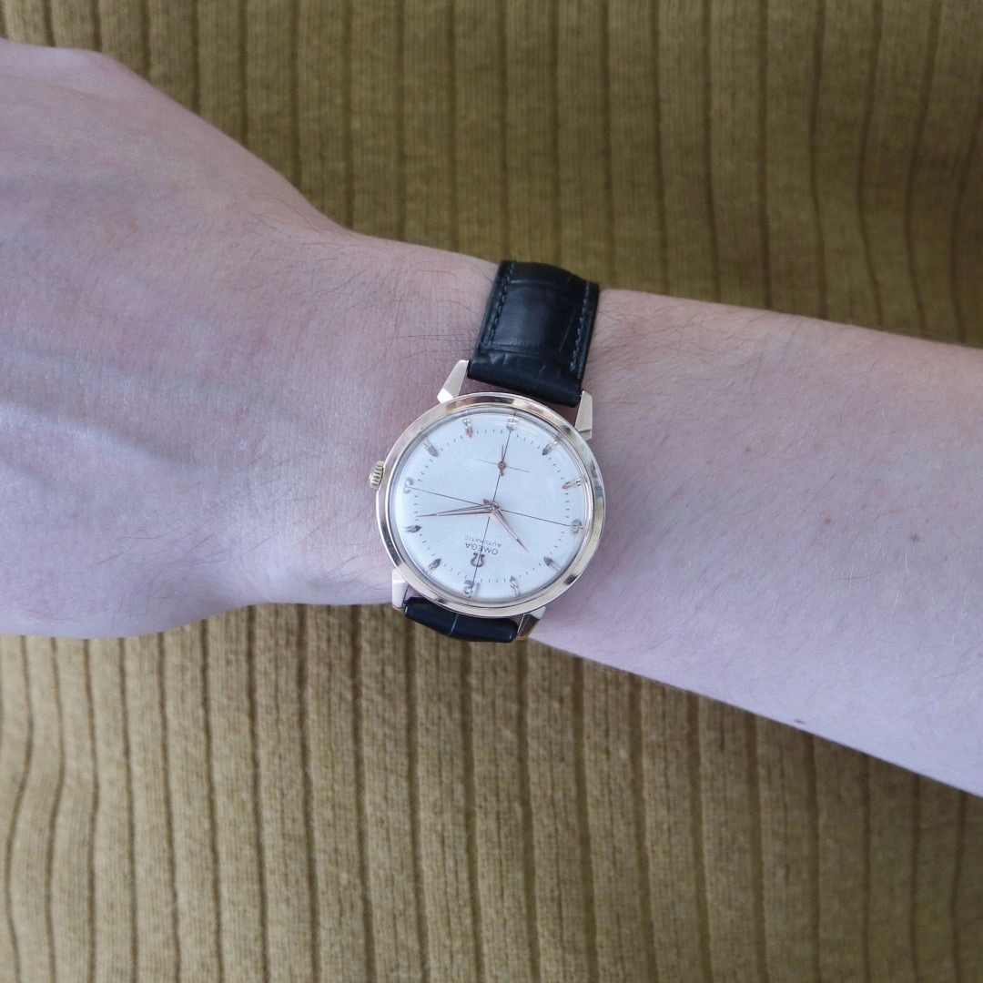 Omega 2709 18k Gold, 1953 Vintage Watch