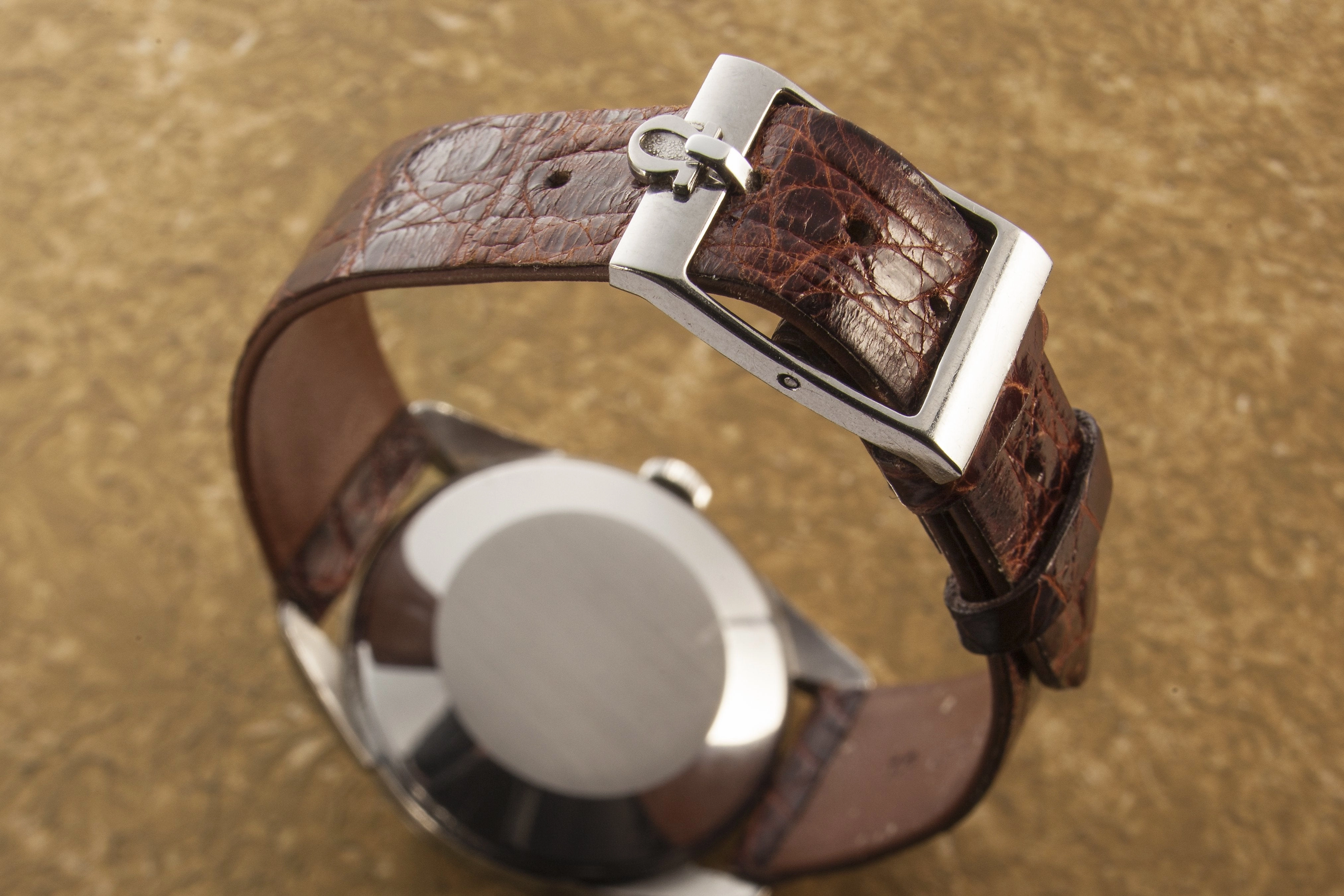 Omega  2910