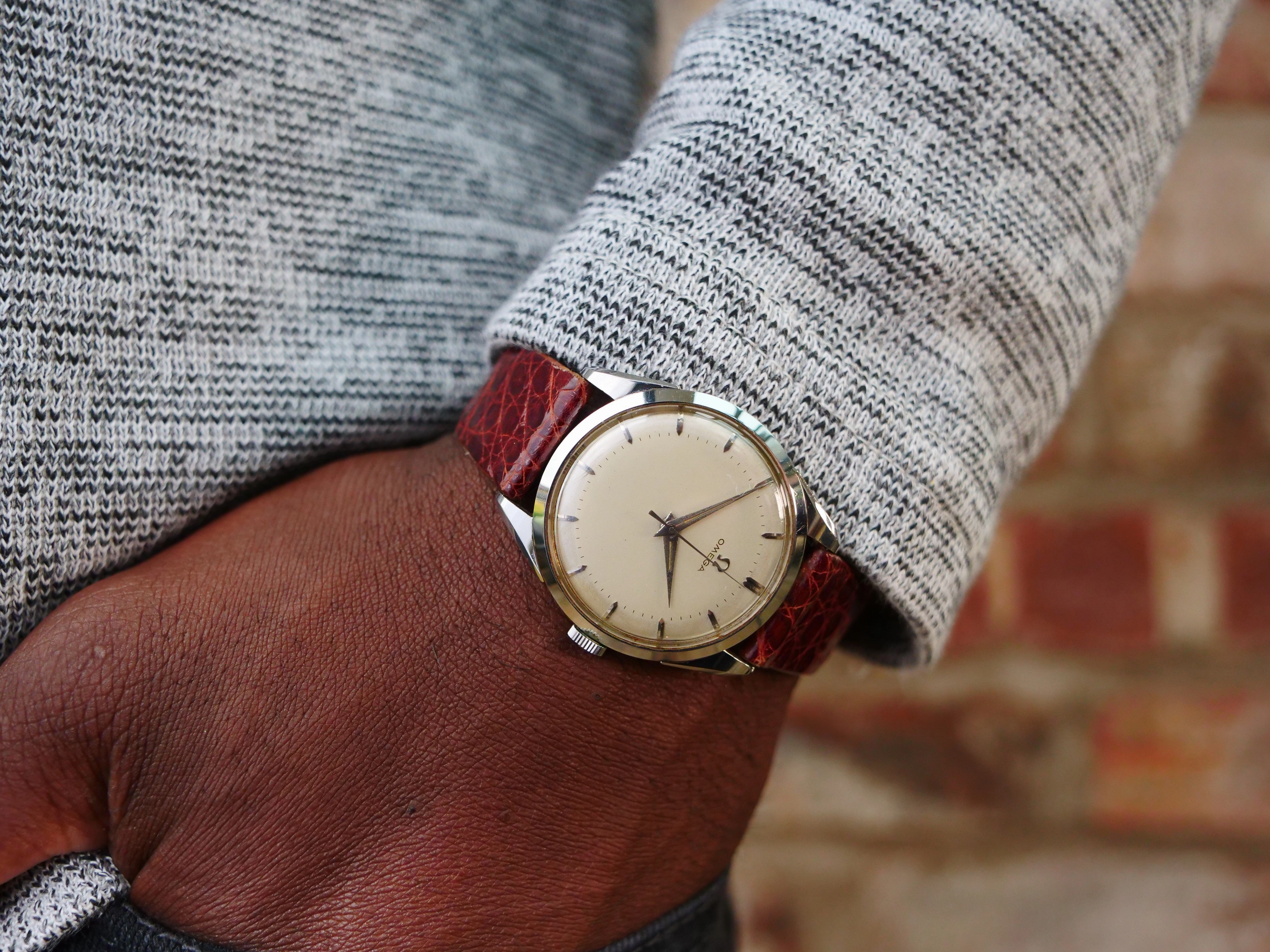 Omega  2910