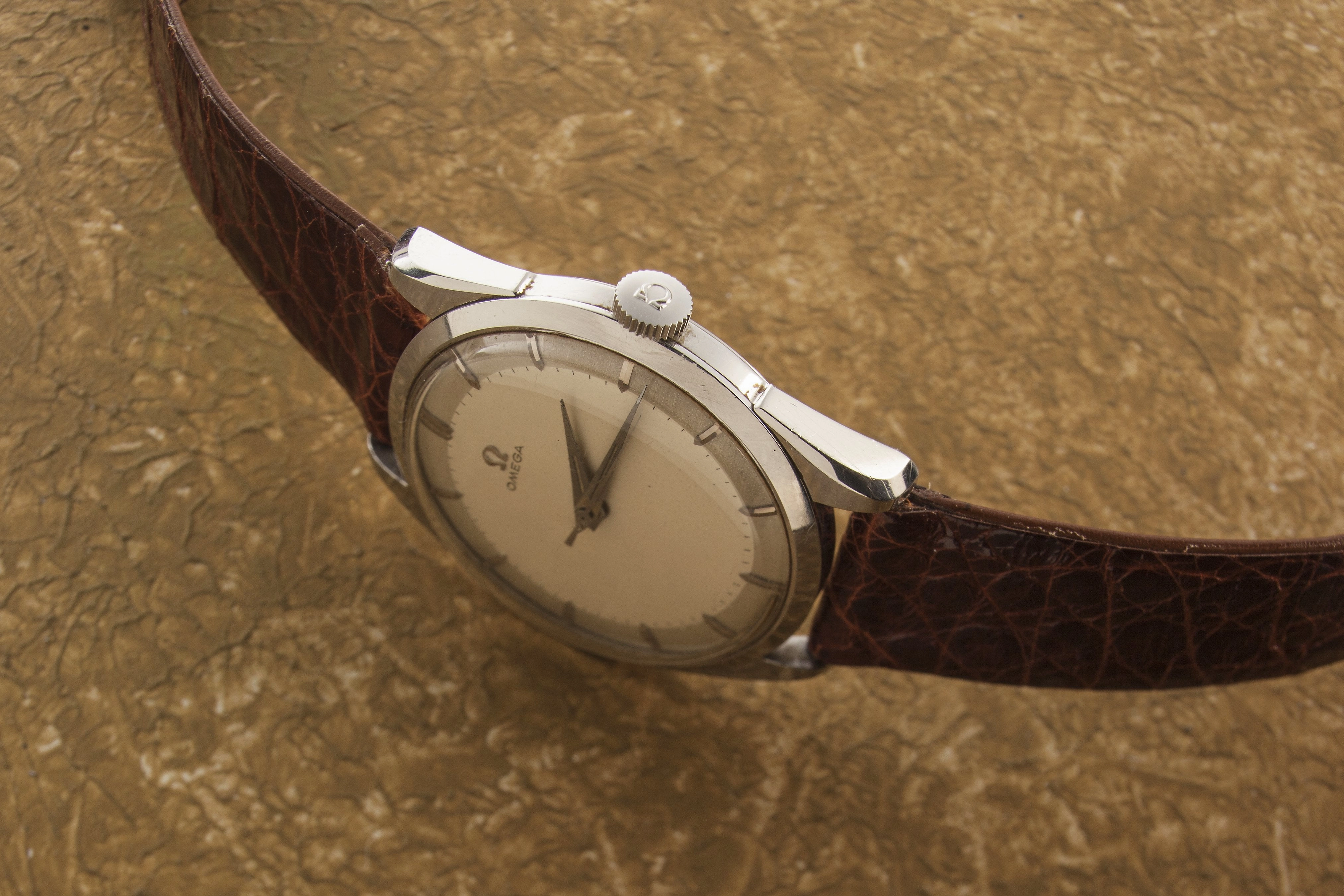 Omega  2910