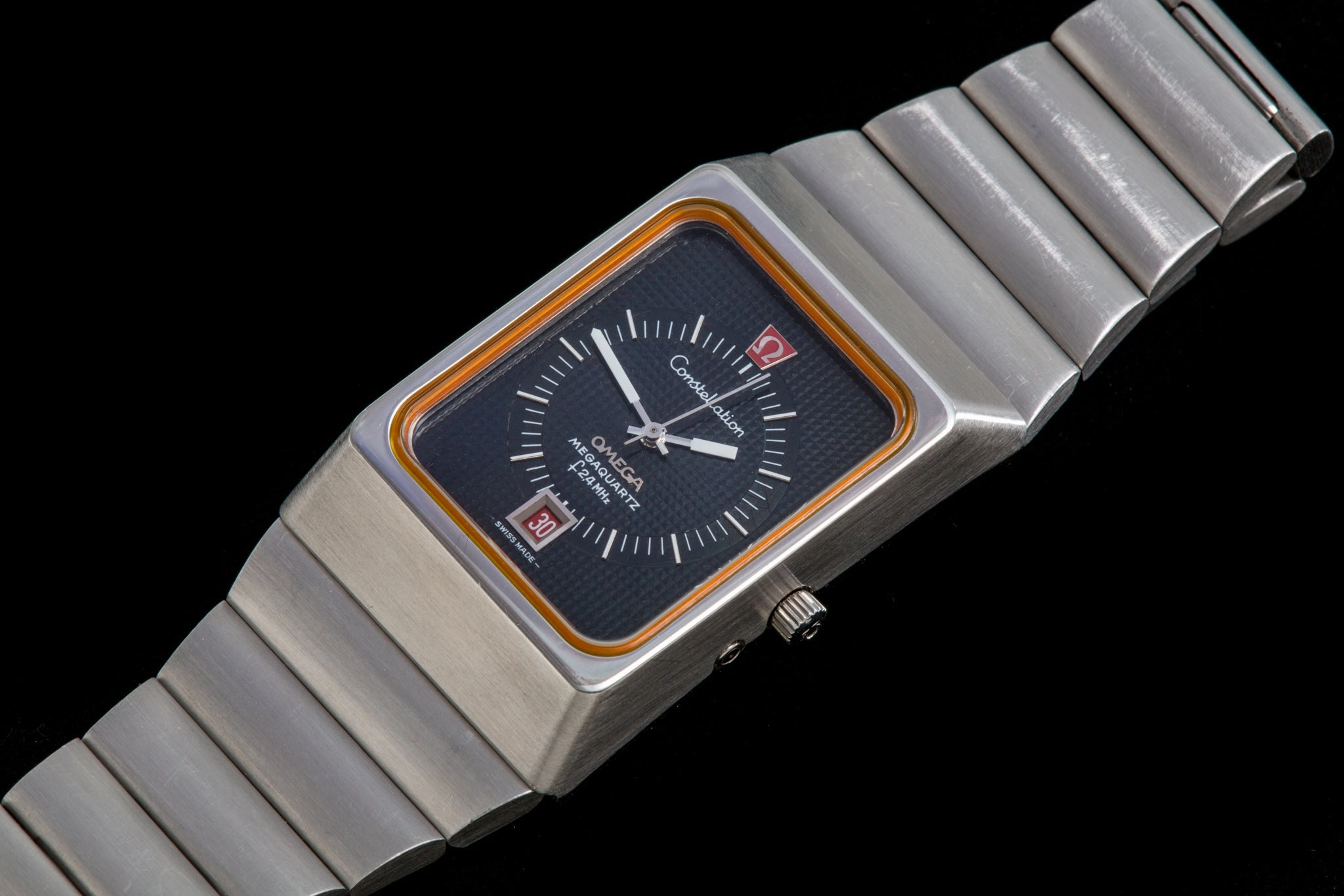 Omega 2.4 MHz Waffle dial