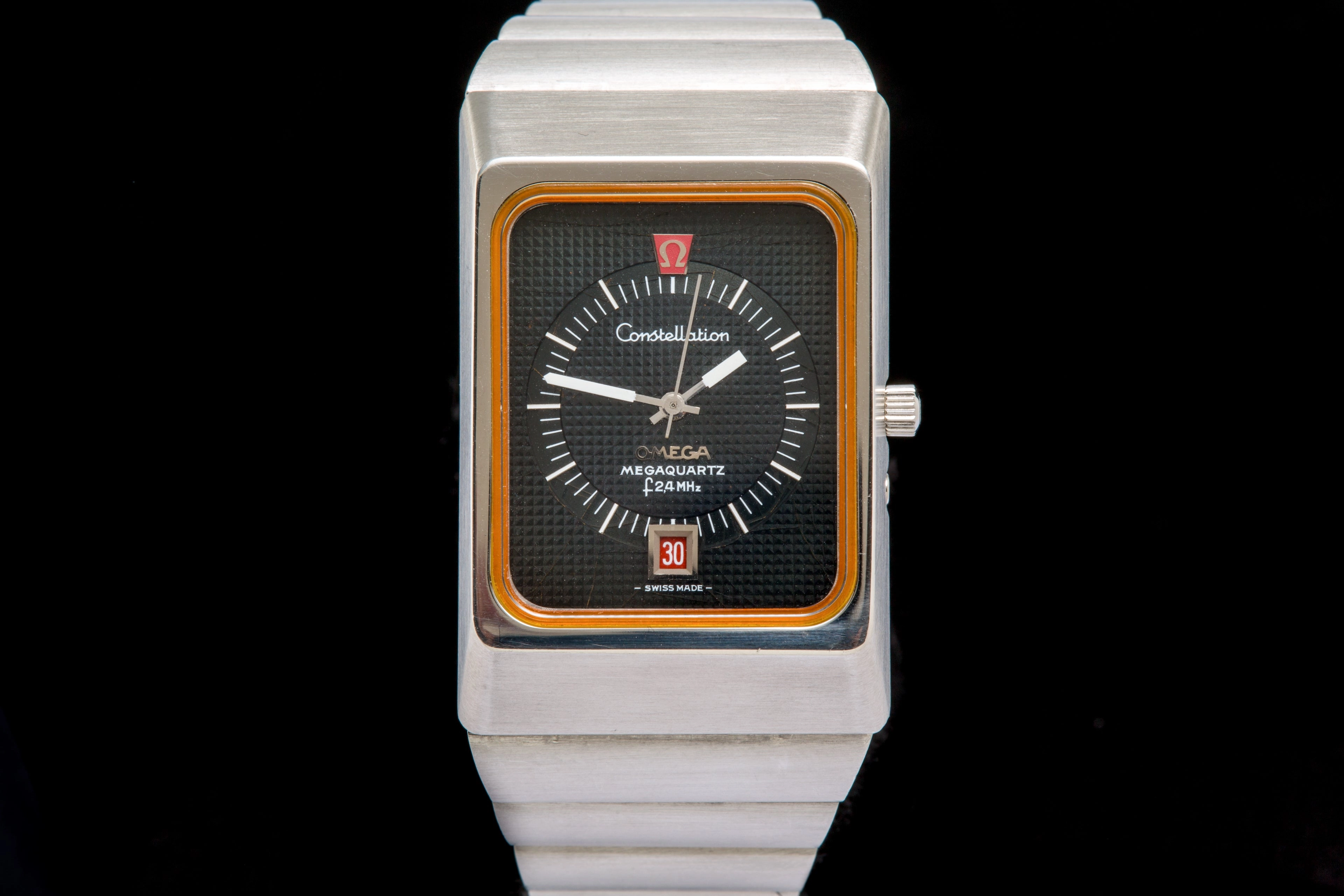 Omega 2.4 MHz Waffle dial