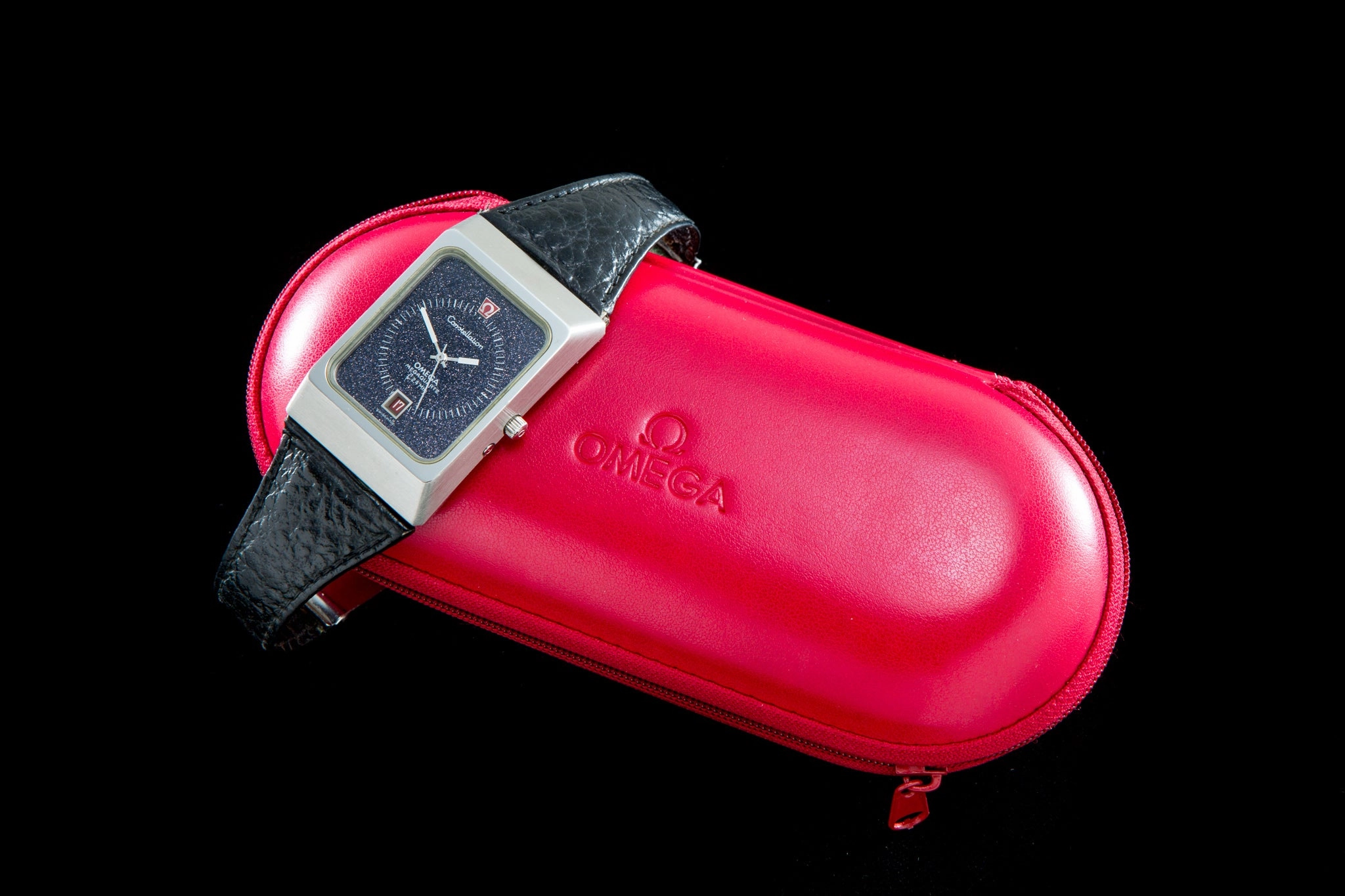 Omega 2.4 MHz Waffle dial