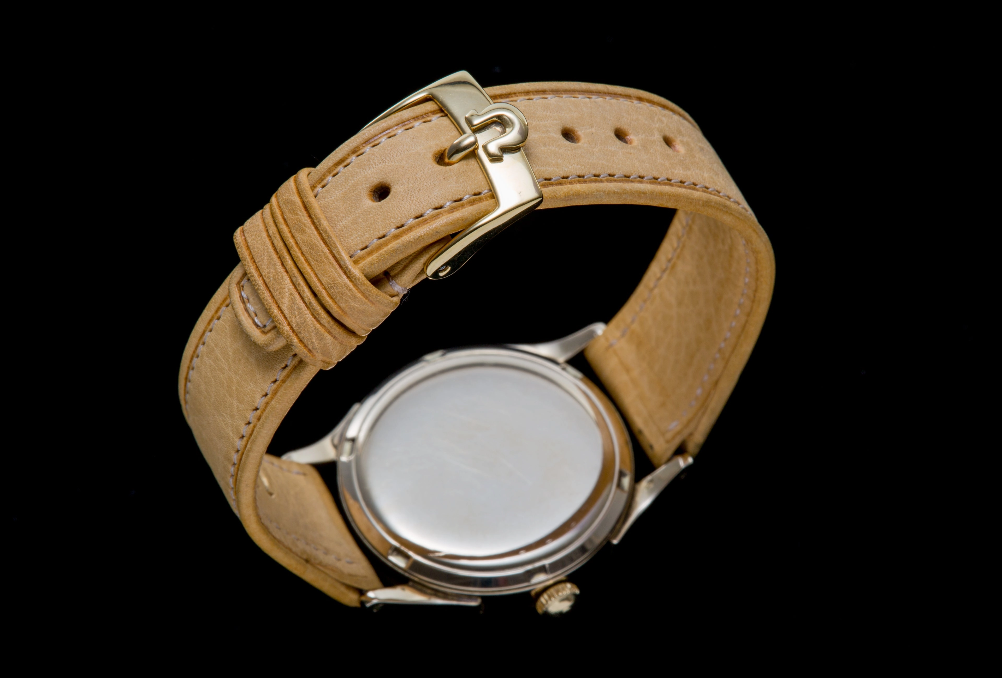 Omega  cal 351 bumper 14 ct solid gold