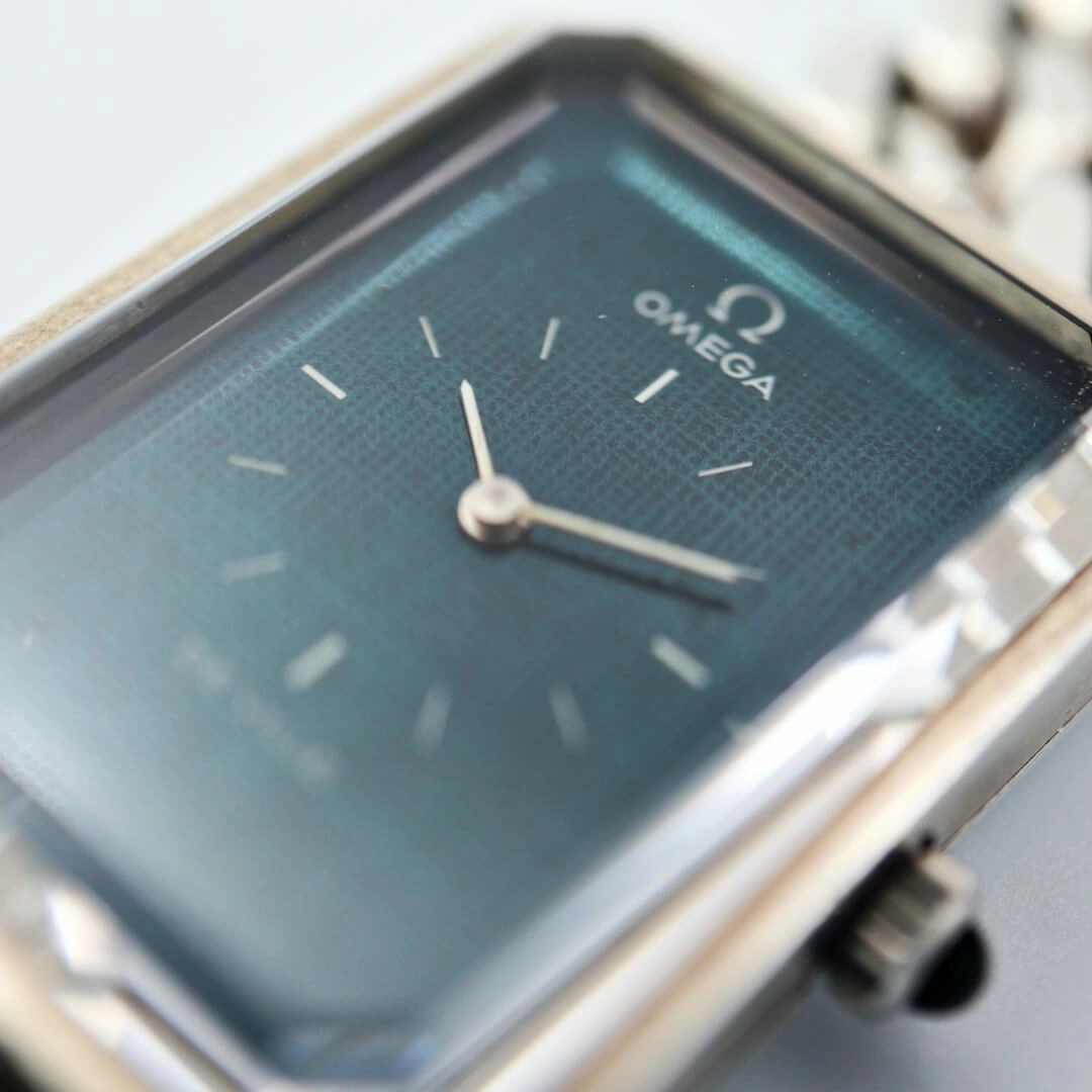 Omega de Ville Jeux D'Argent 8271, 1975 Silver Vintage Watch