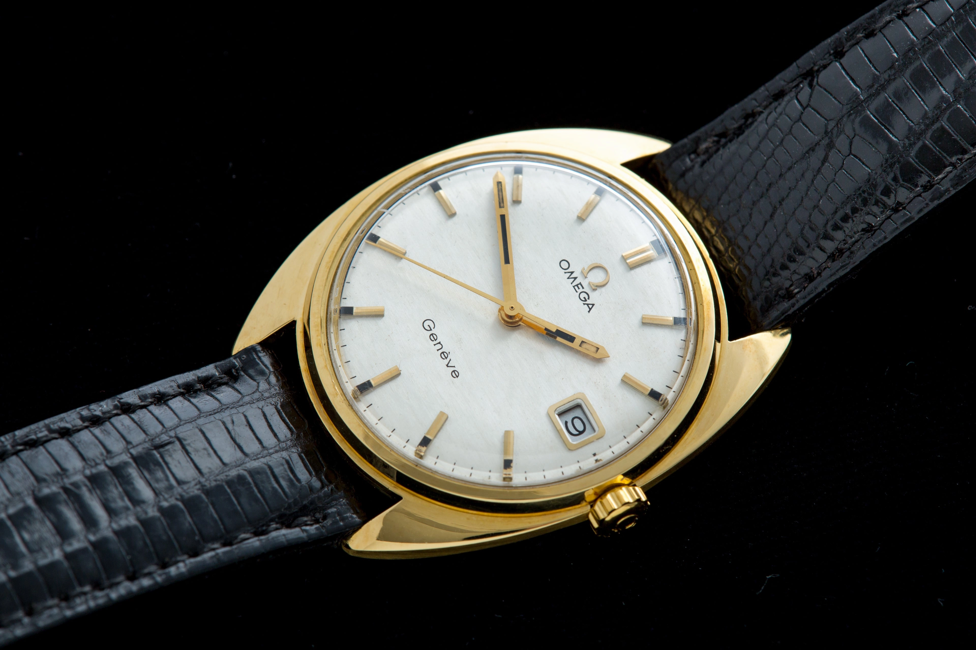 Omega Geneve 18ct gold