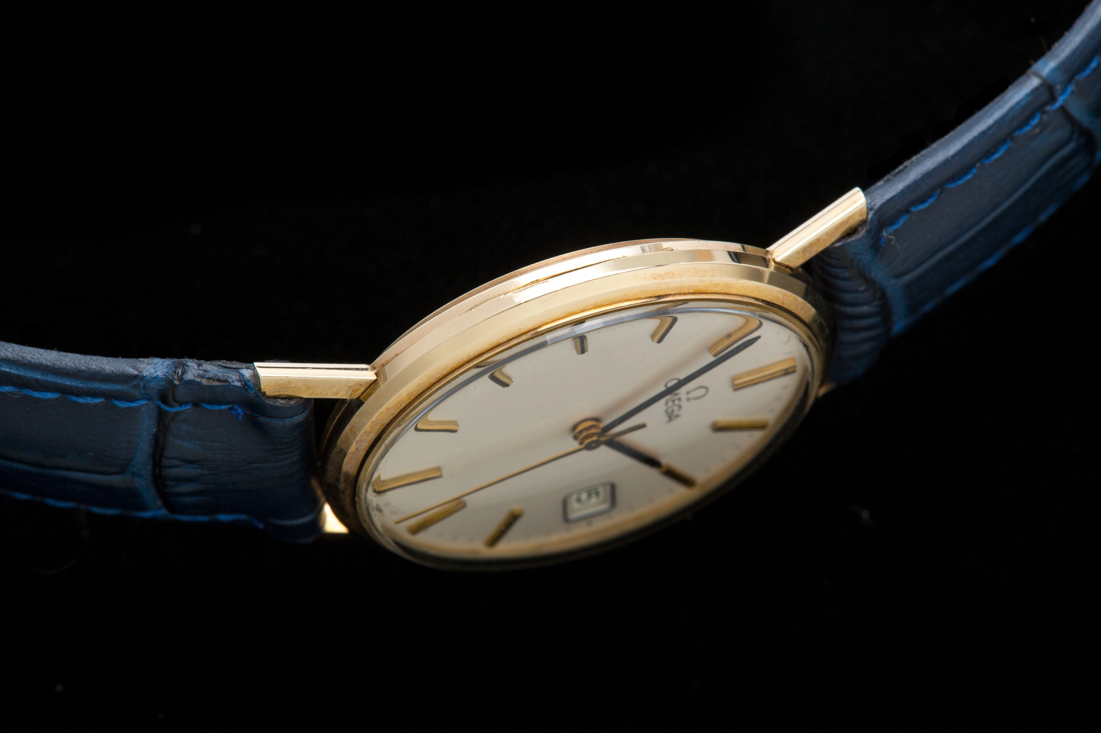 Omega Geneve 9ct gold