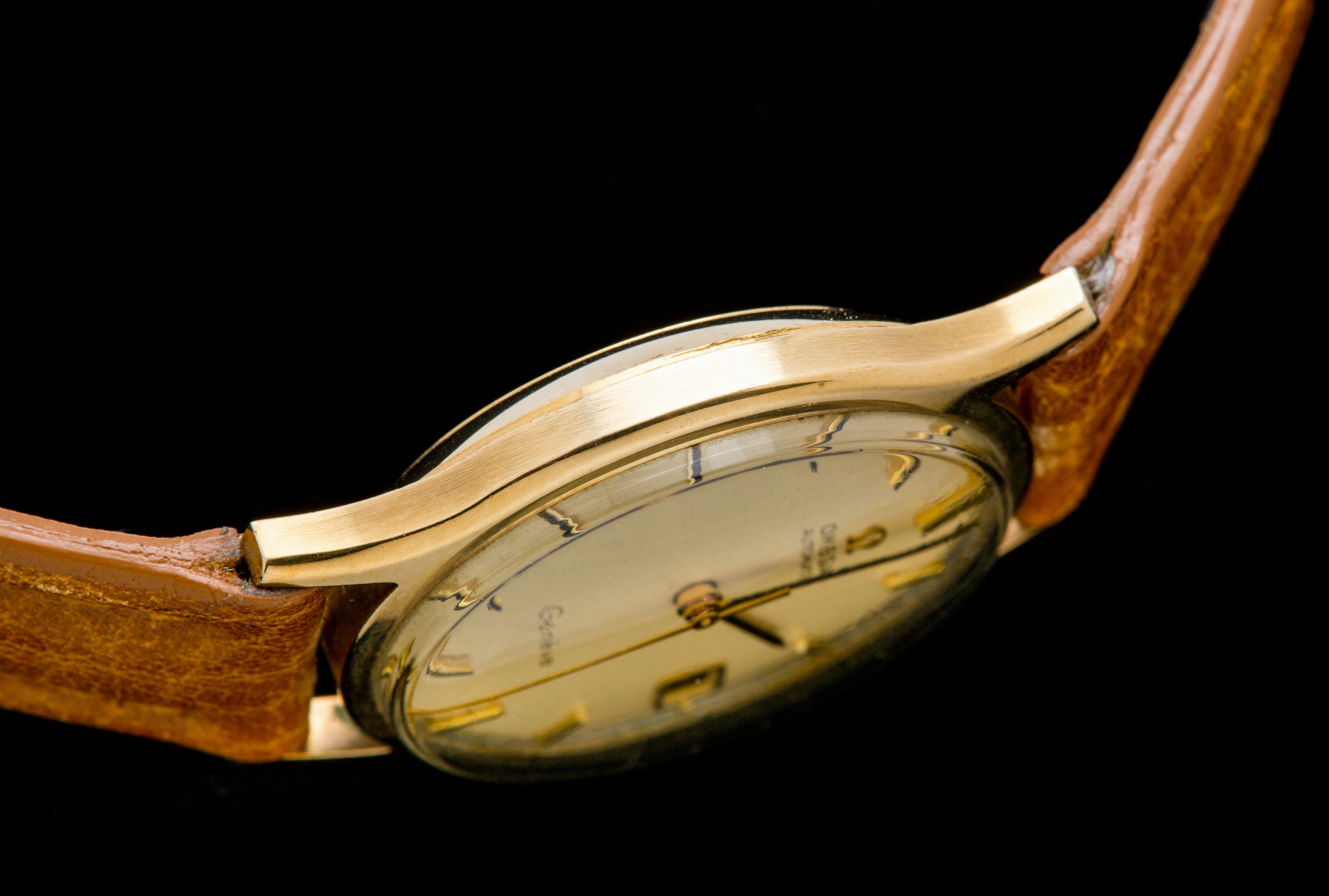 Omega Genve 9ct gold automatic