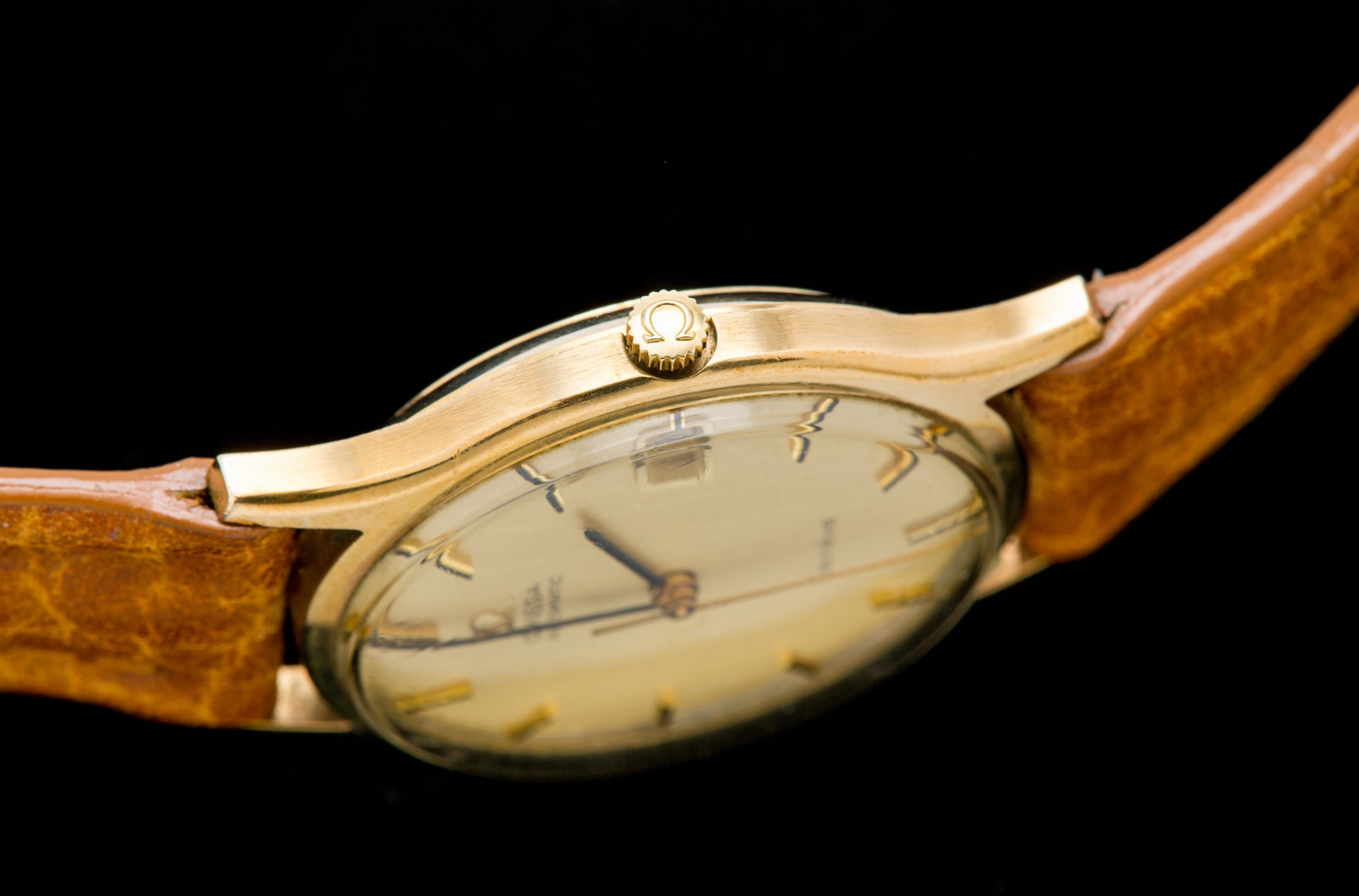 Omega Genve 9ct gold automatic