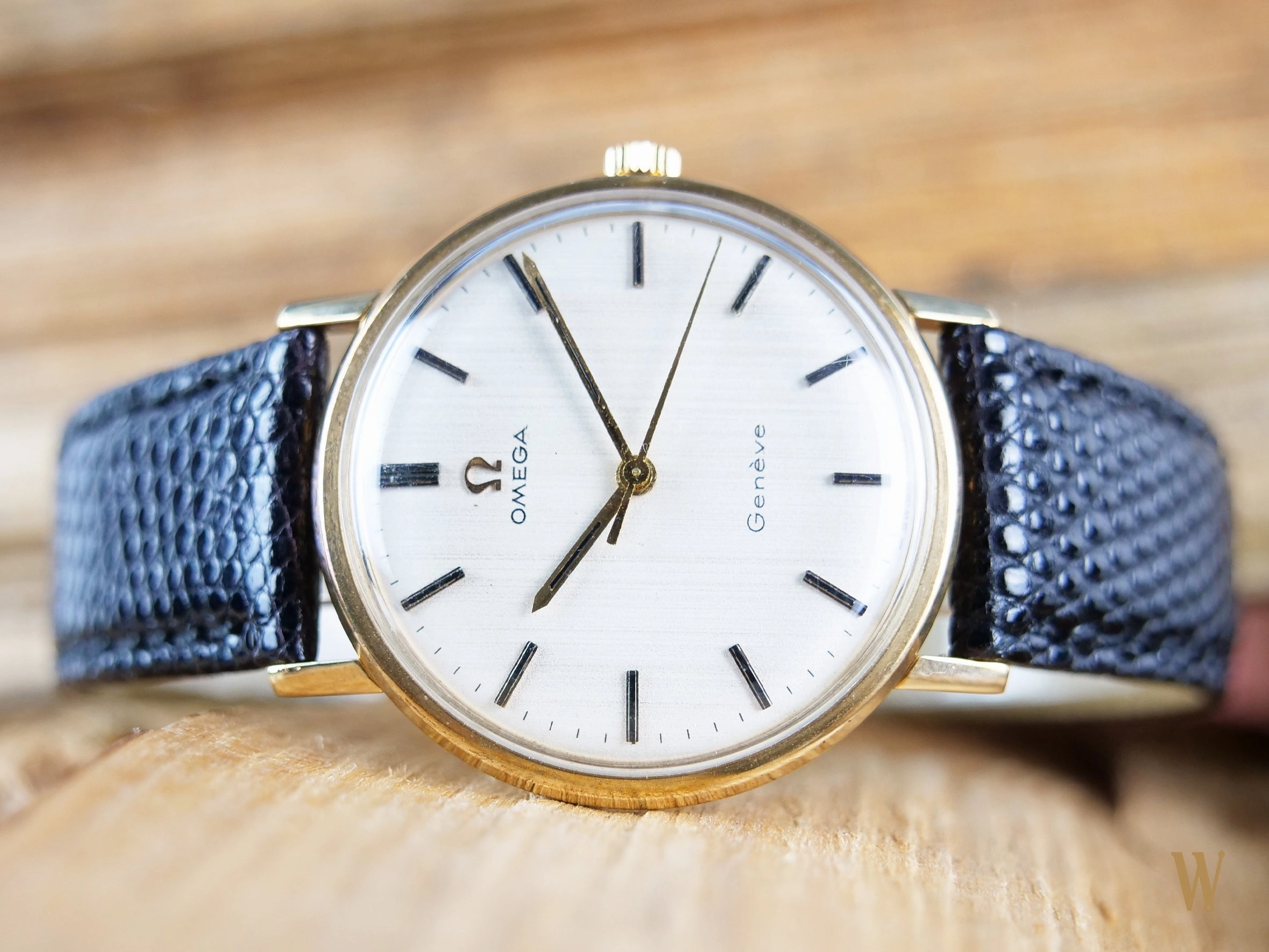 Omega Genve Solid gold Dress Watch