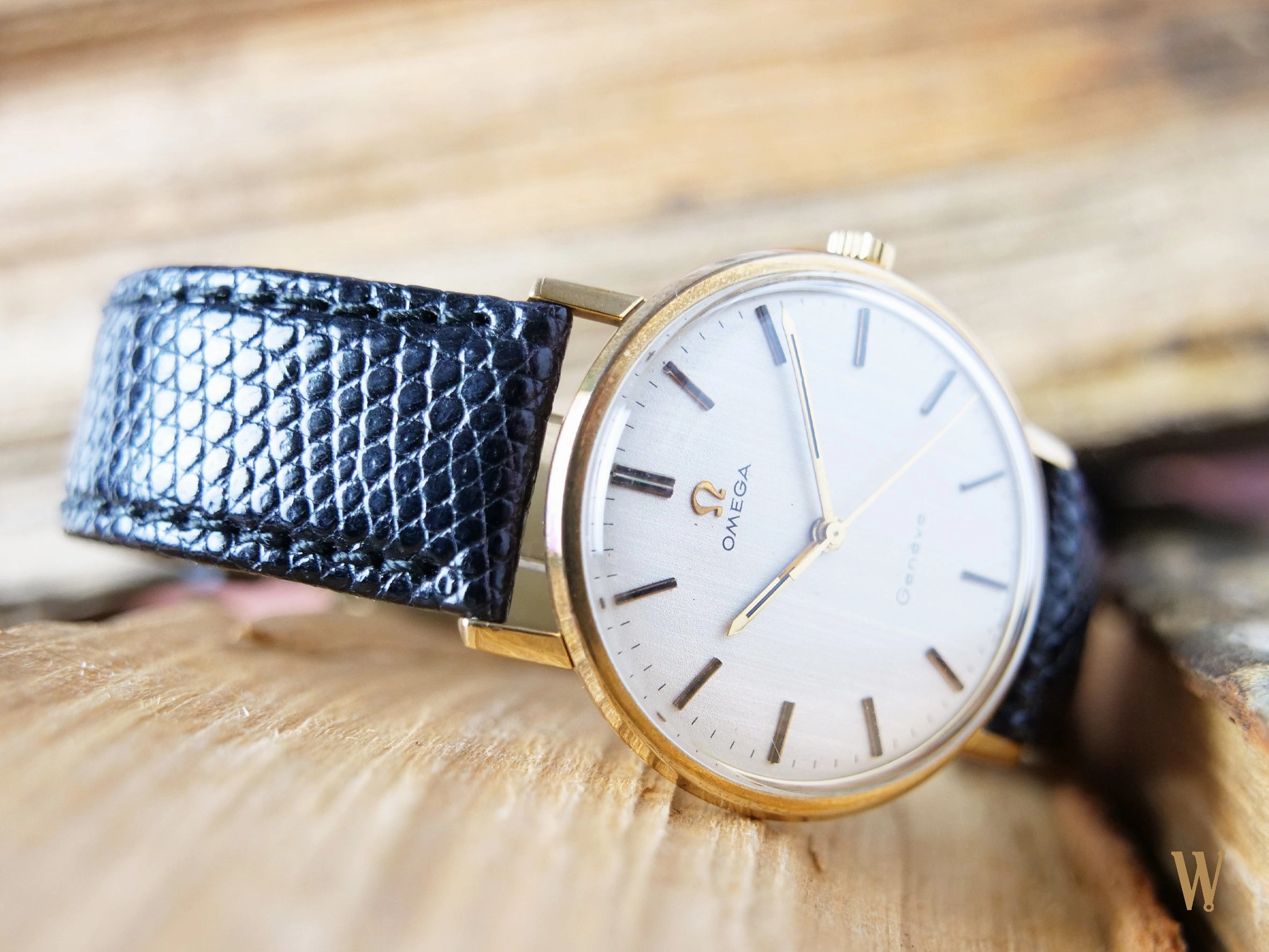 Omega Genve Solid gold Dress Watch