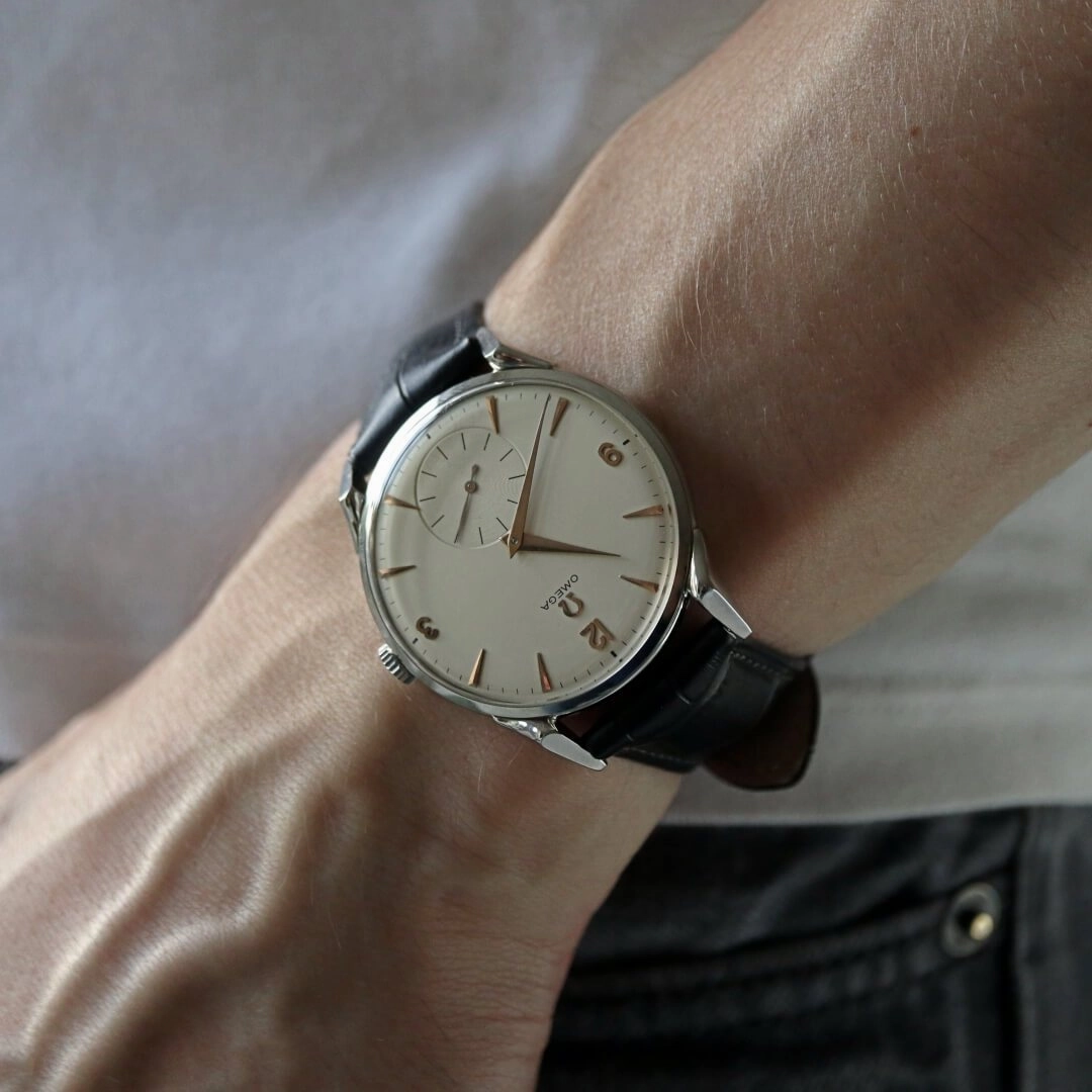 Omega Jumbo Ref. 2603-11 Grasshopper Lugs, Year 1954 Men's Vintage Watch