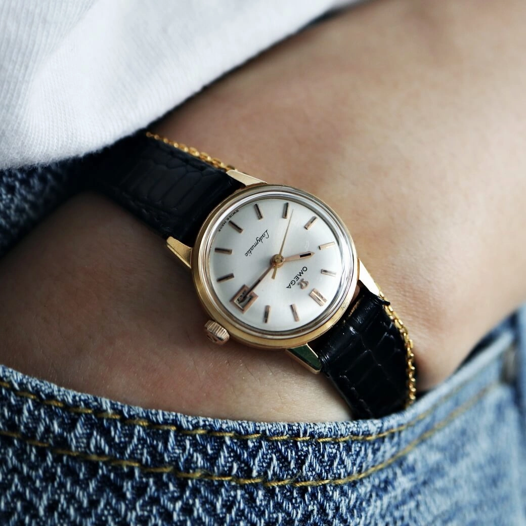 Omega Ladymatic 566.003 SC-62, 18k Gold 1963