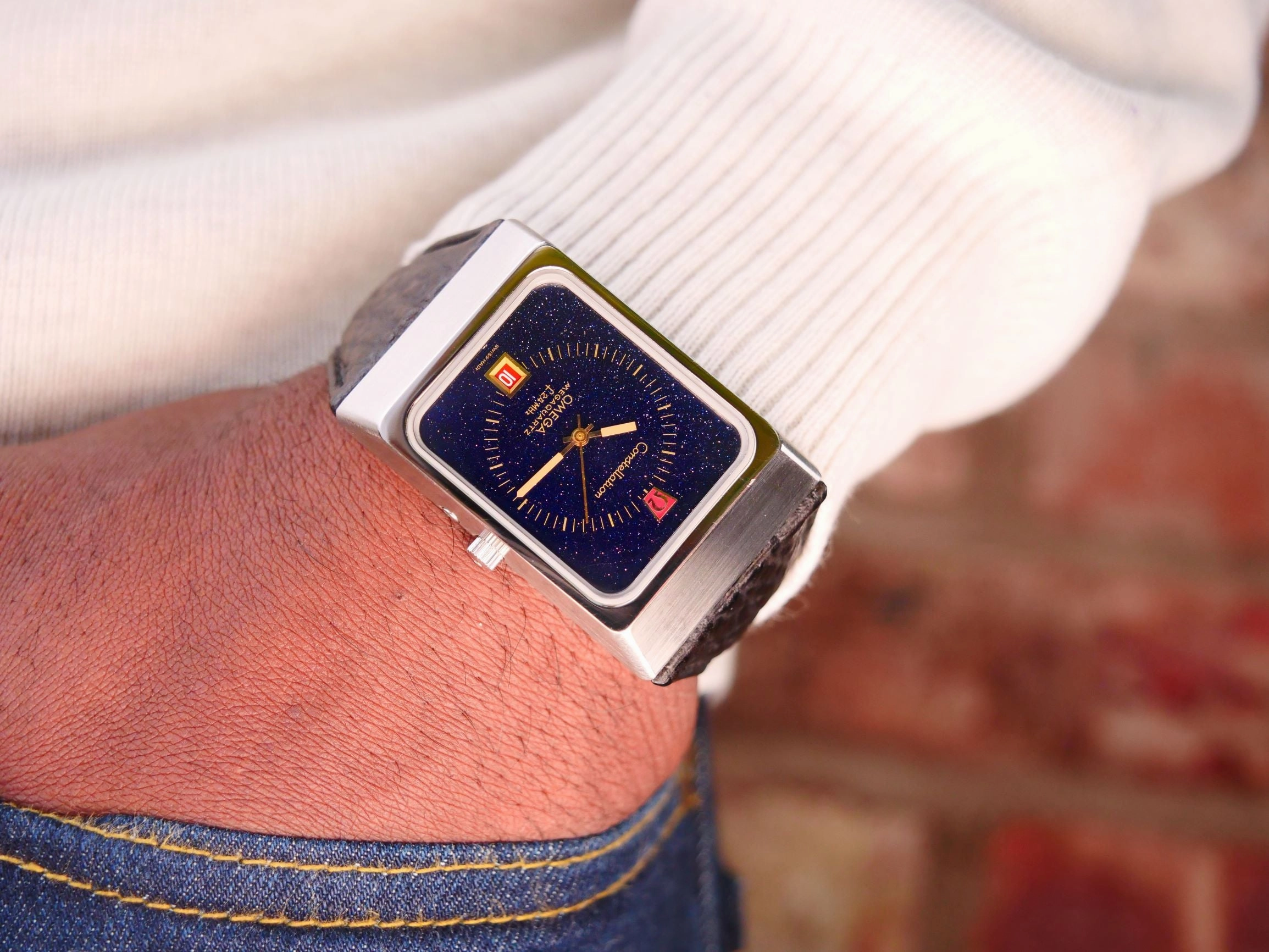 Omega Mega Quartz Stardust