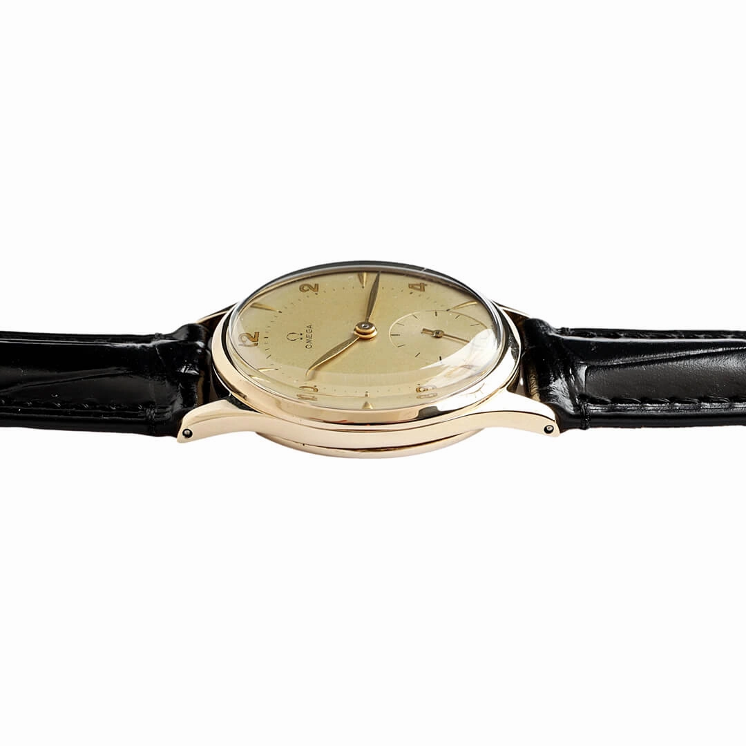 Omega Ref. 920 Gold Vintage Watch, 1949