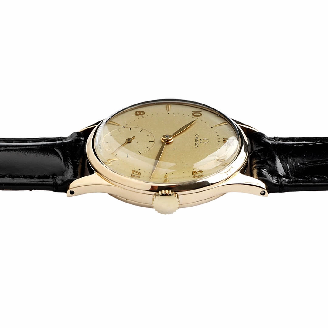 Omega Ref. 920 Gold Vintage Watch, 1949