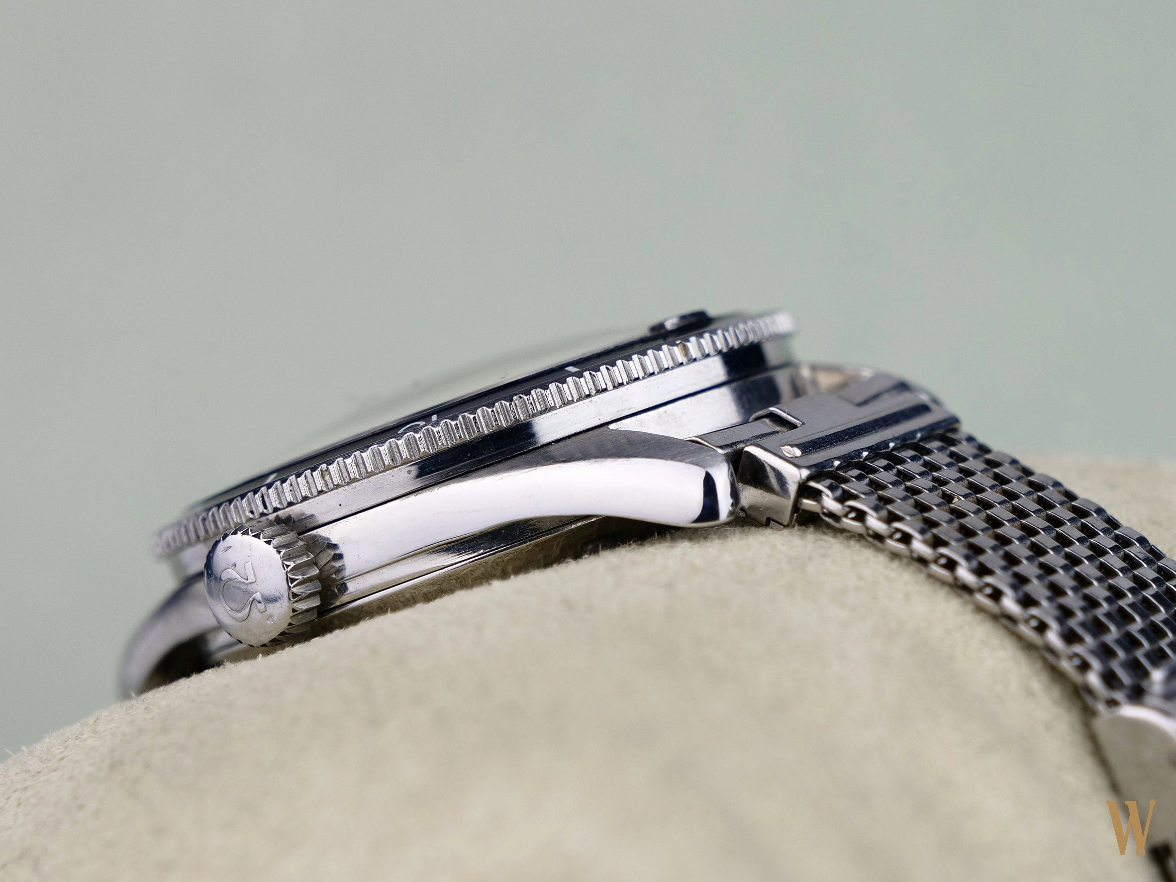 Omega Seamaster 300 Ref 2913-3  Exceptional Vintage Diver's Watch