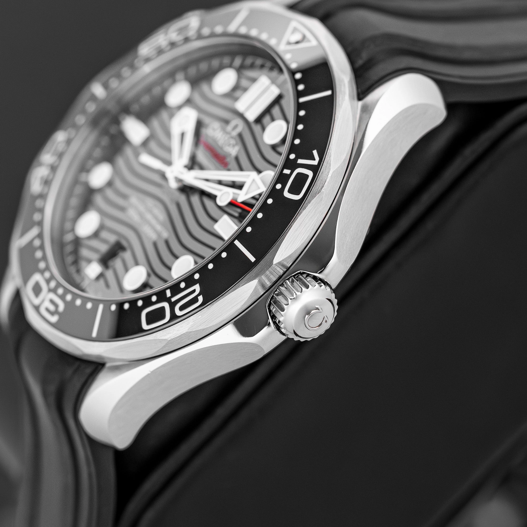 Omega Seamaster Diver 300 M 210.32.42.20.01.001