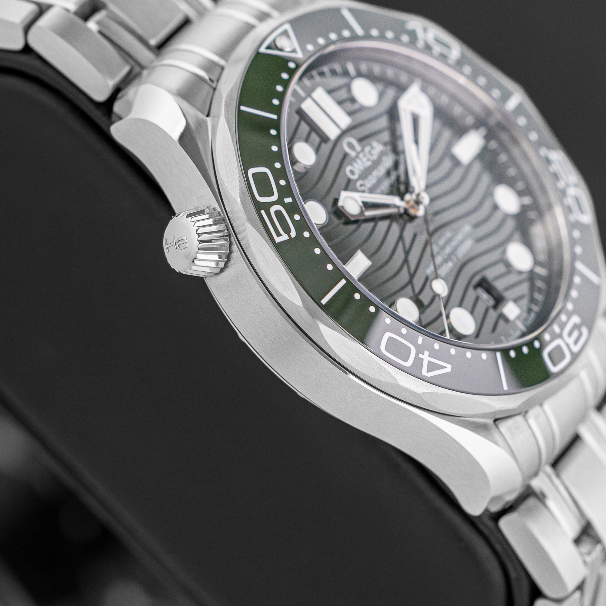 Omega Seamaster Diver 300M 210.30.42.20.10.001