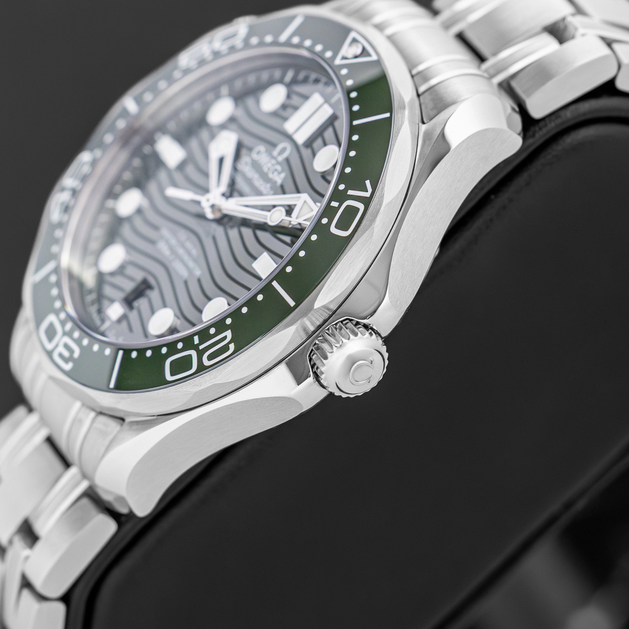 Omega Seamaster Diver 300M 210.30.42.20.10.001