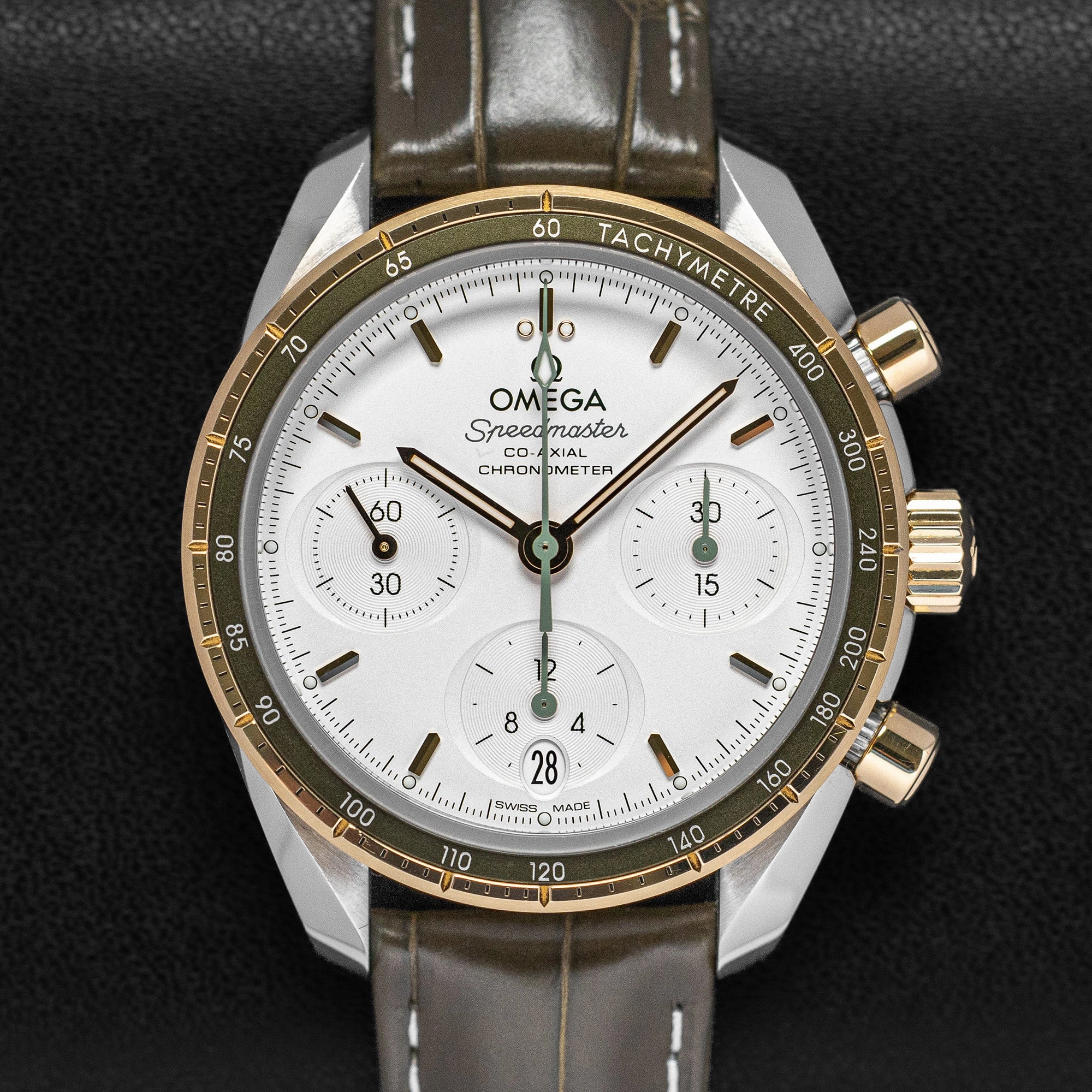 Omega Speedmaster 324.23.38.50.02.001
