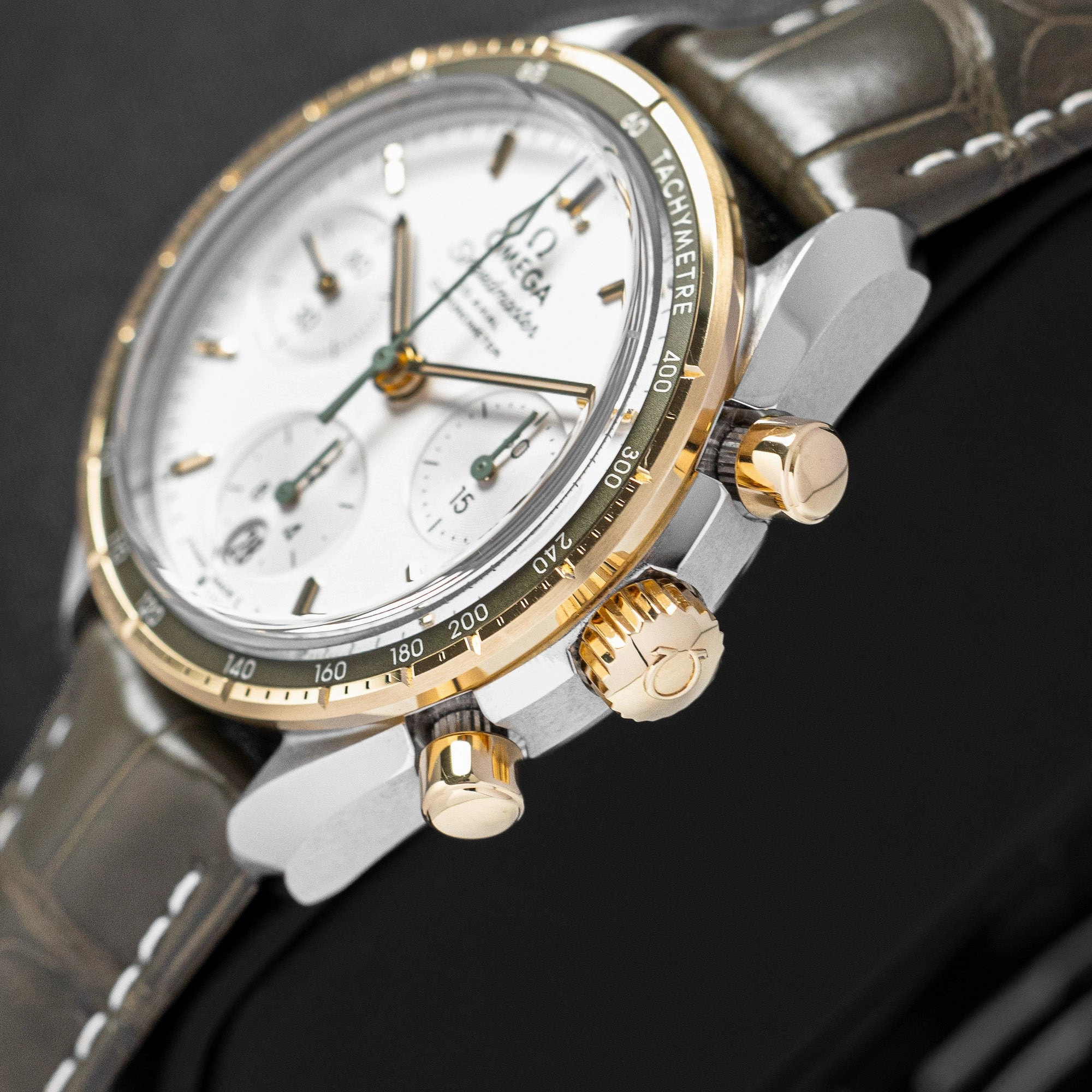 Omega Speedmaster 324.23.38.50.02.001