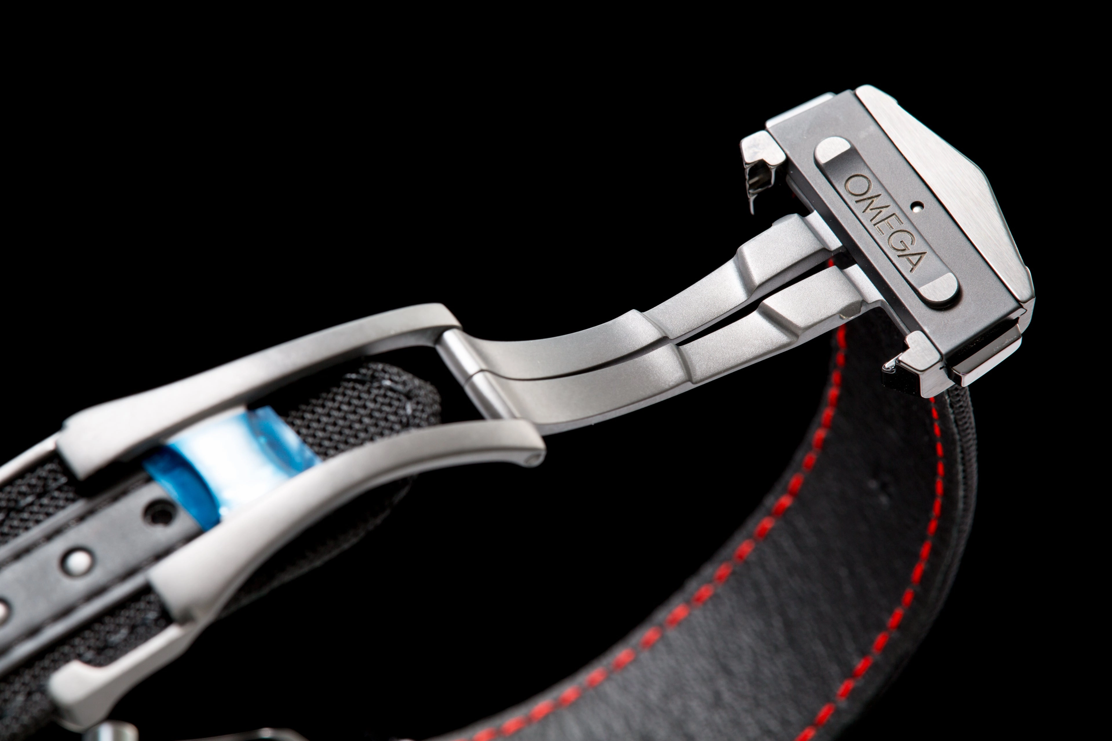 Omega Speedmaster Dark Side Of The Moon
