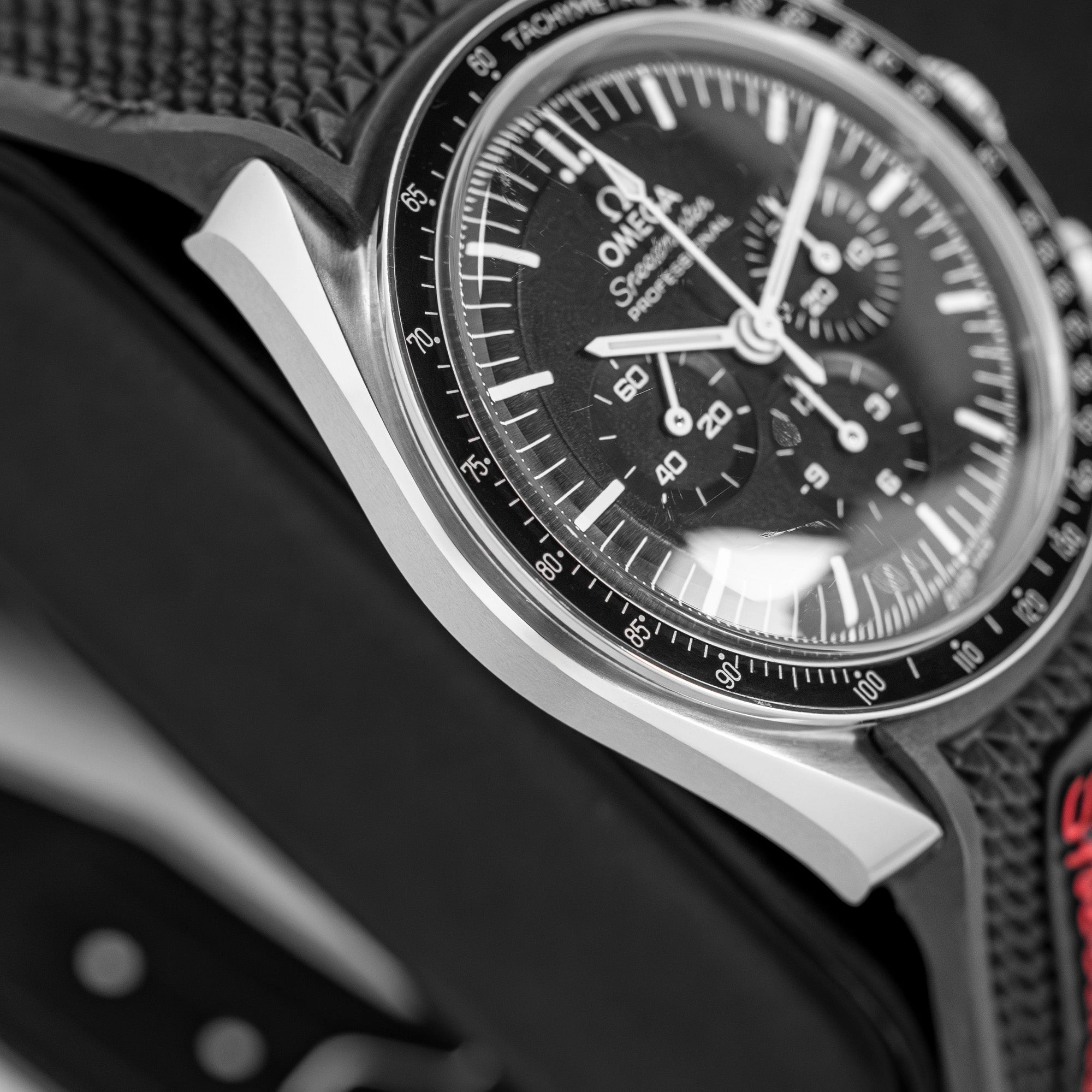Omega Speedmaster Moonwatch 31030425001001