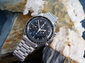 Omega Speedmaster professional