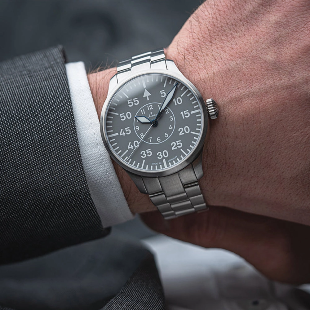 Pilot Basic Aachen MB Automatic 42mm - Grey on Bracelet