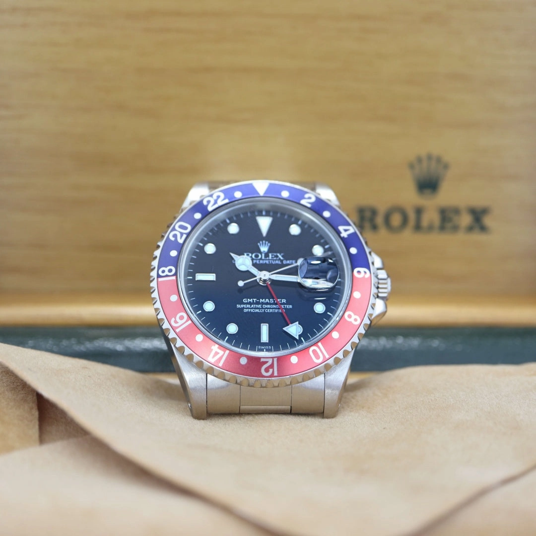 Rolex GMT-Master 16700 "Swiss Only" 1999