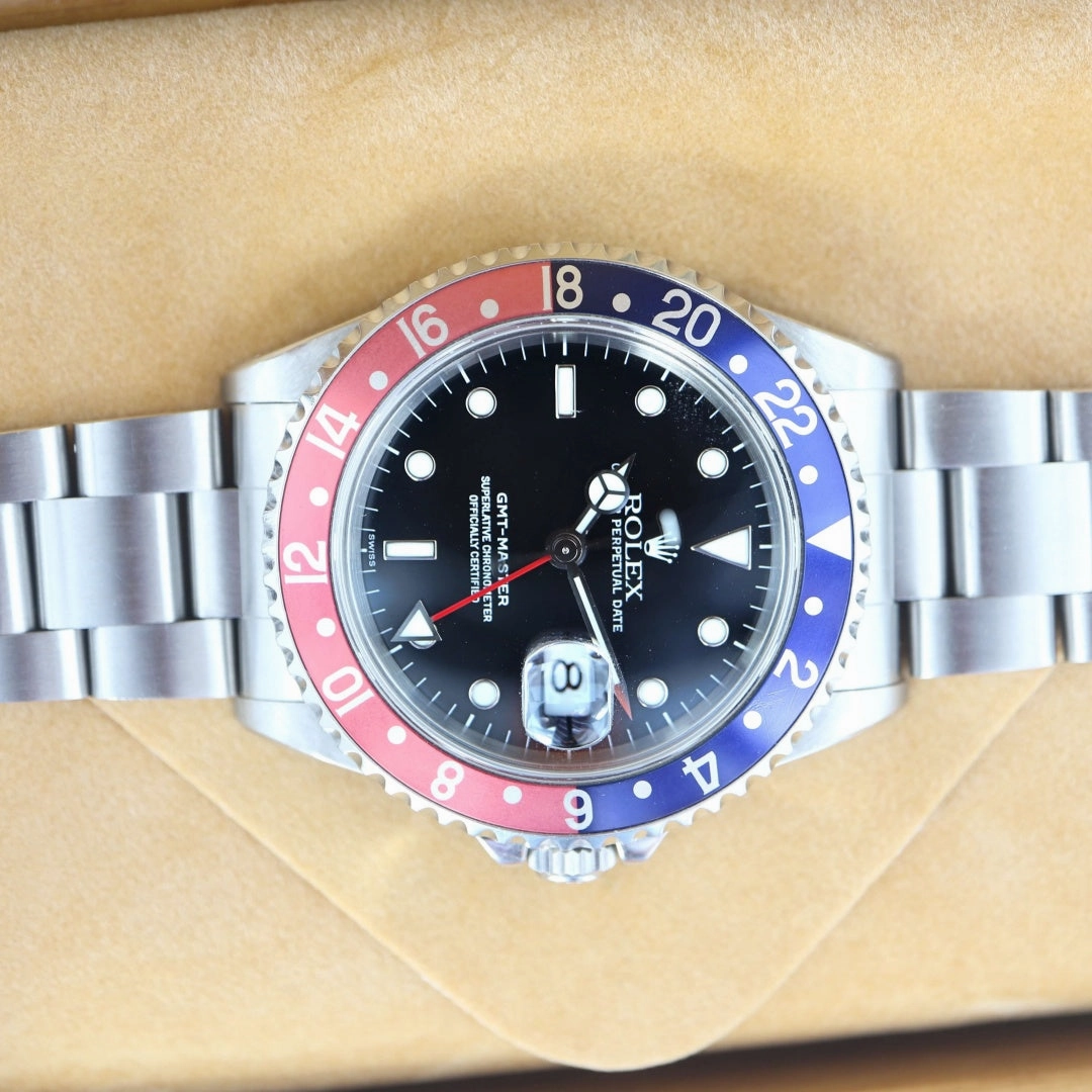 Rolex GMT-Master 16700 "Swiss Only" 1999