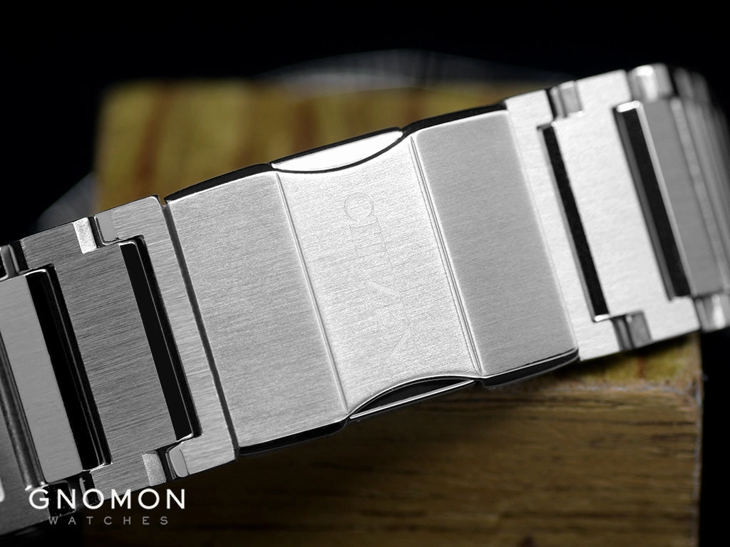 Series 8 Automatic White Ref. NB6010-81A
